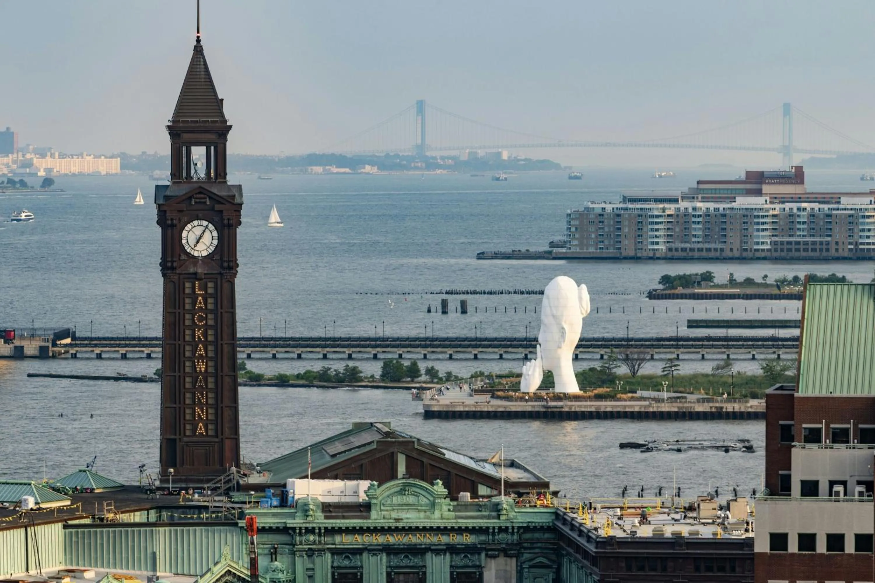 Photo of the whole room in W Hoboken