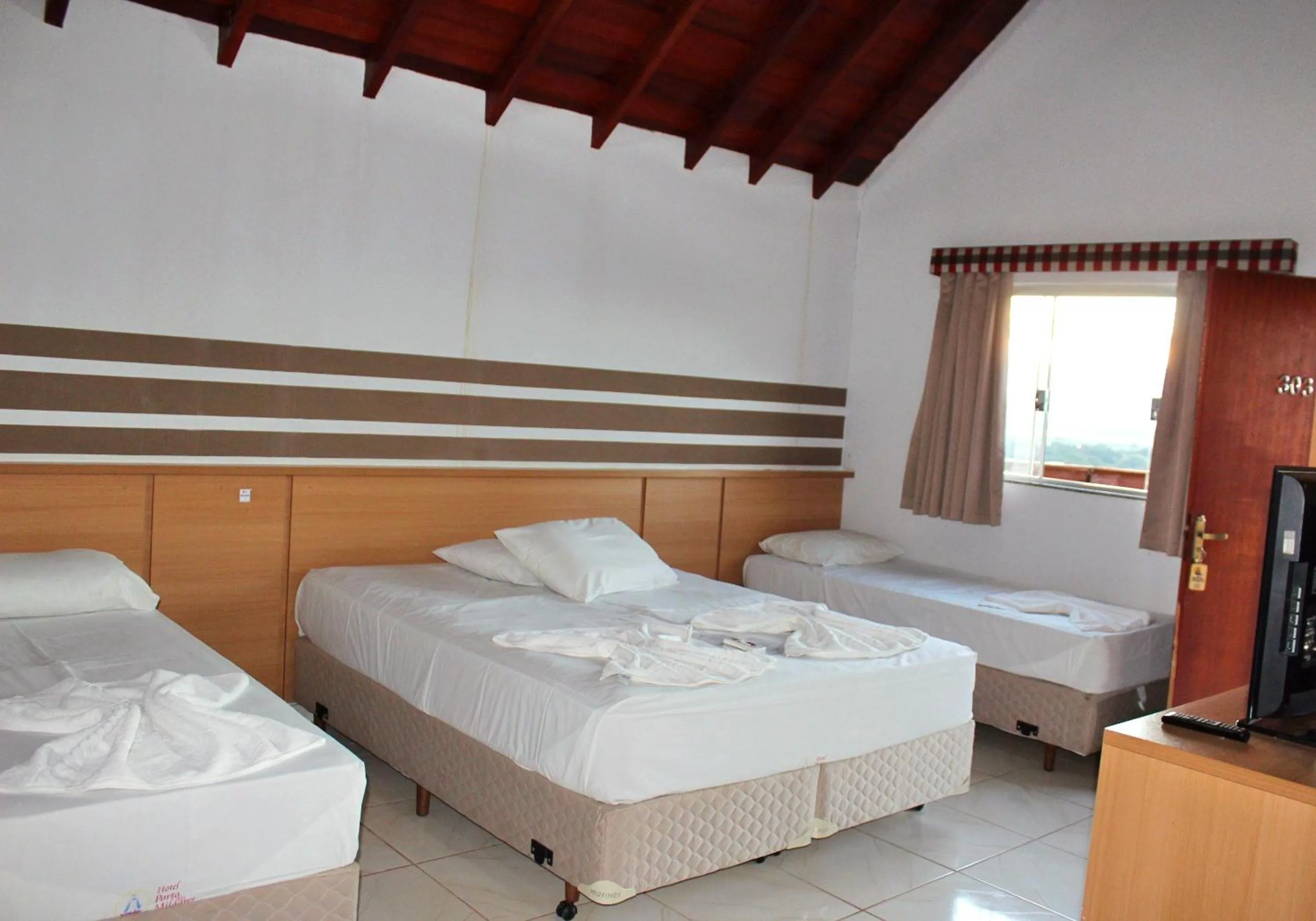 Photo of the whole room, Bed in Hotel Porto dos Milagres