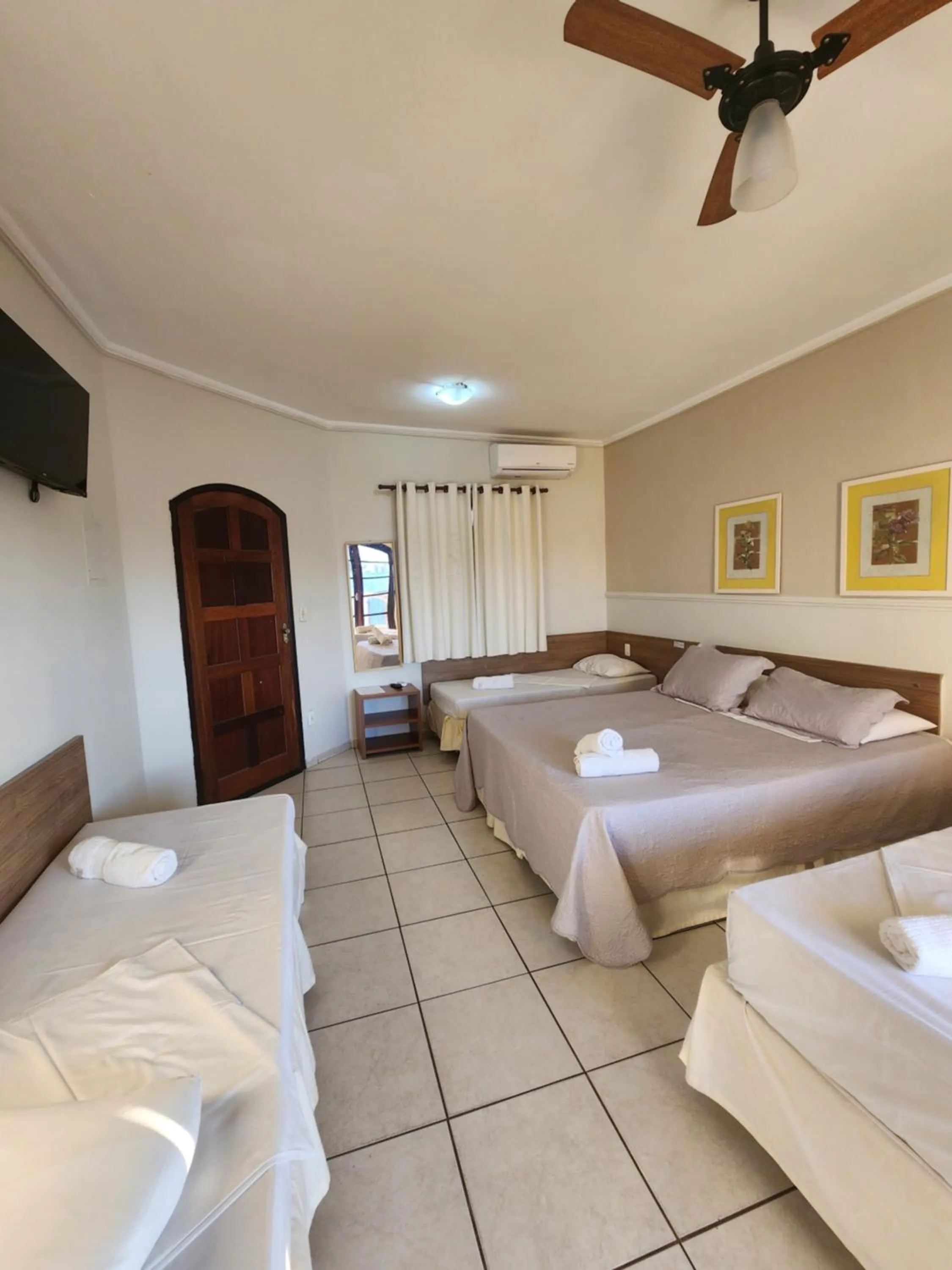 Property building, Bed in Hotel Porto dos Milagres