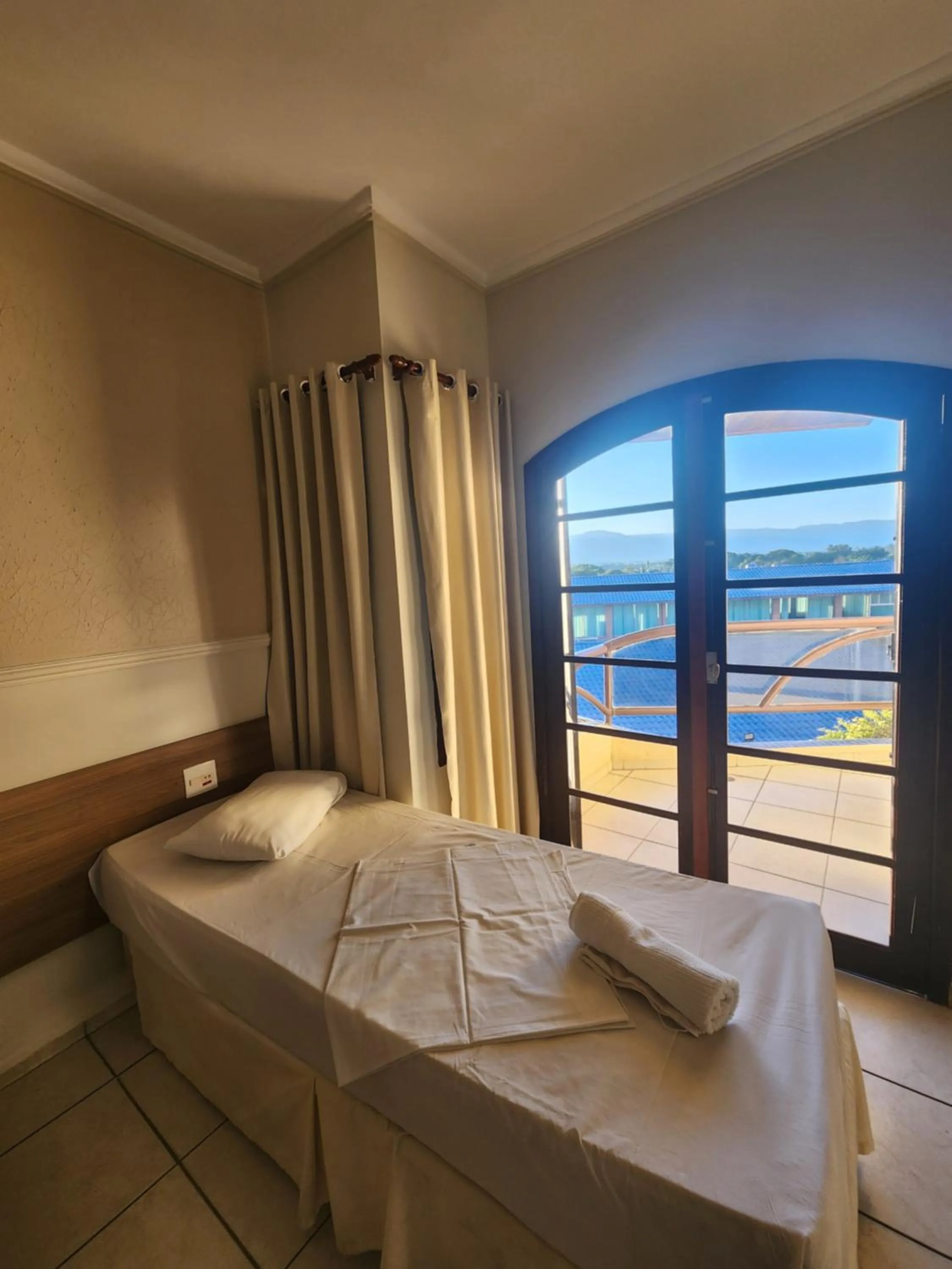 Photo of the whole room, Bed in Hotel Porto dos Milagres