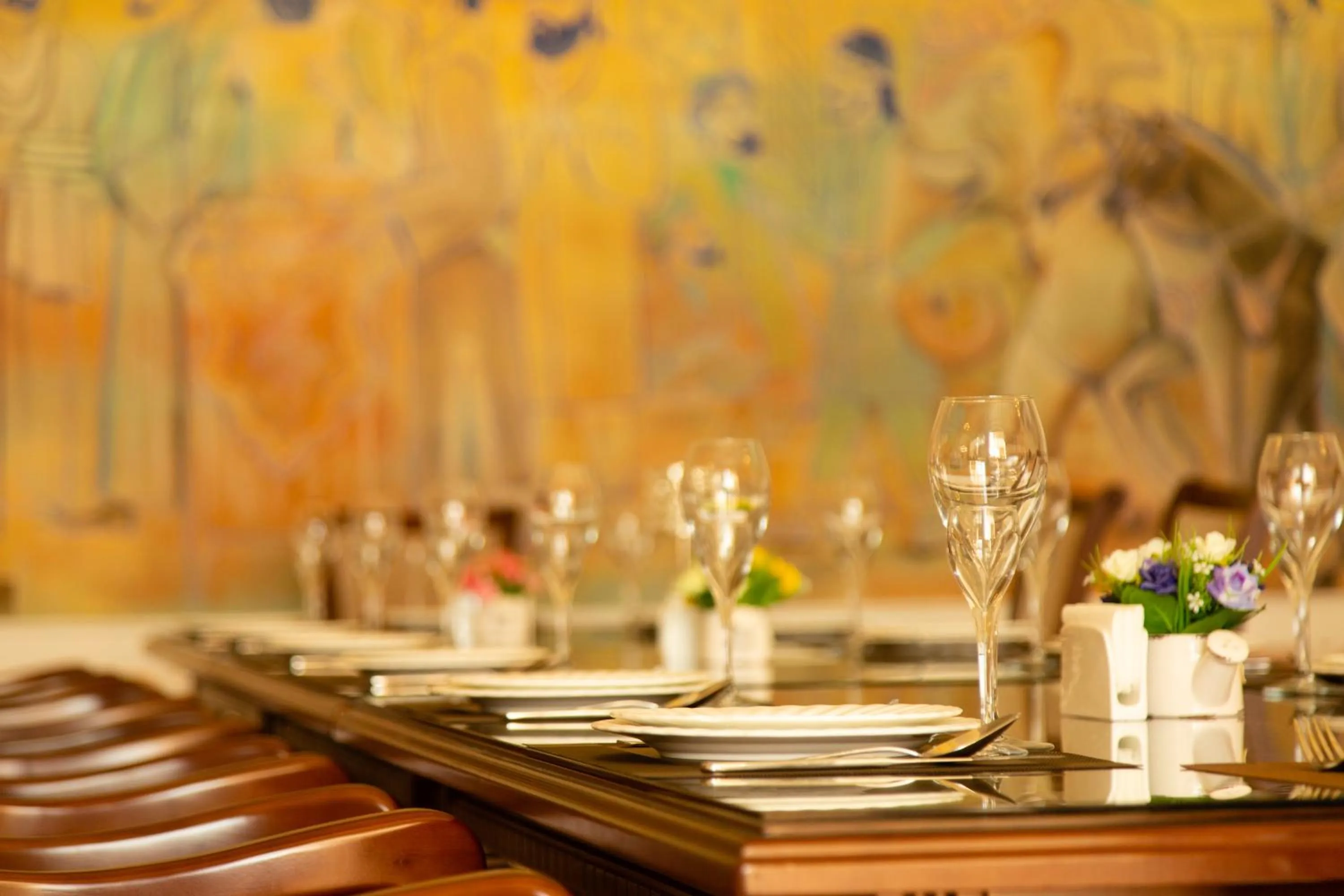 Restaurant/places to eat in Cinzano Complex