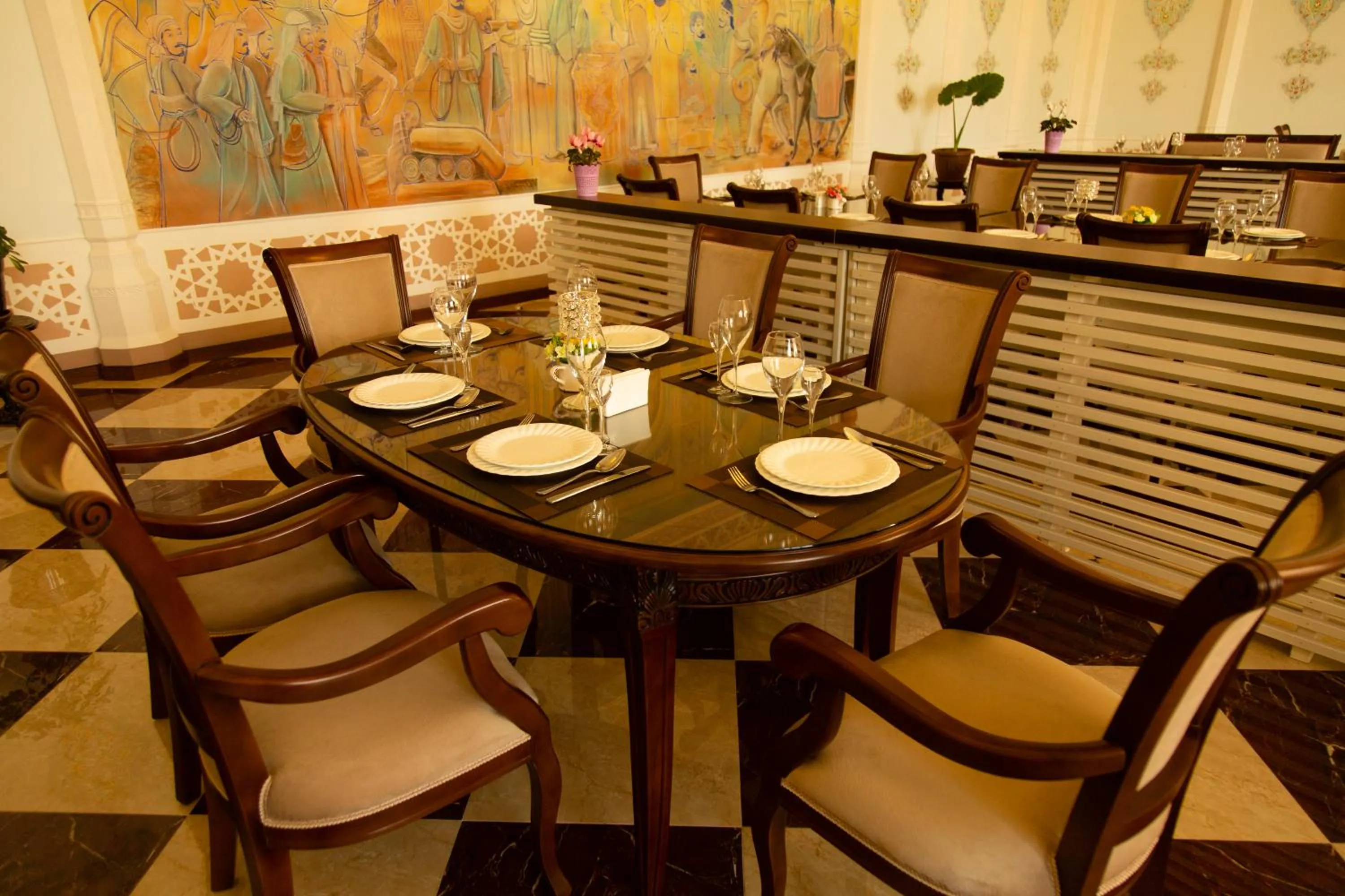 Restaurant/places to eat in Cinzano Complex