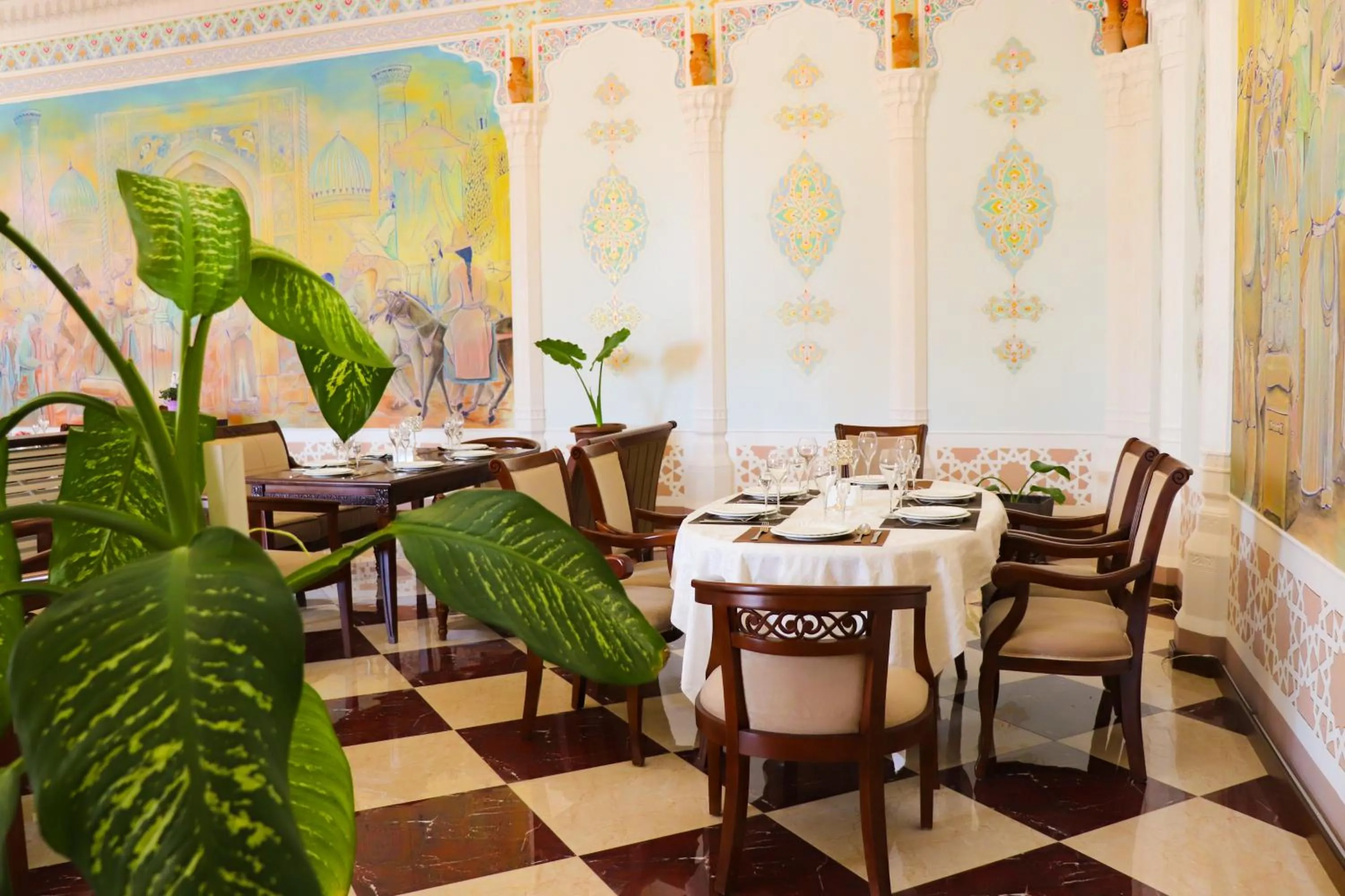 Restaurant/places to eat in Cinzano Complex