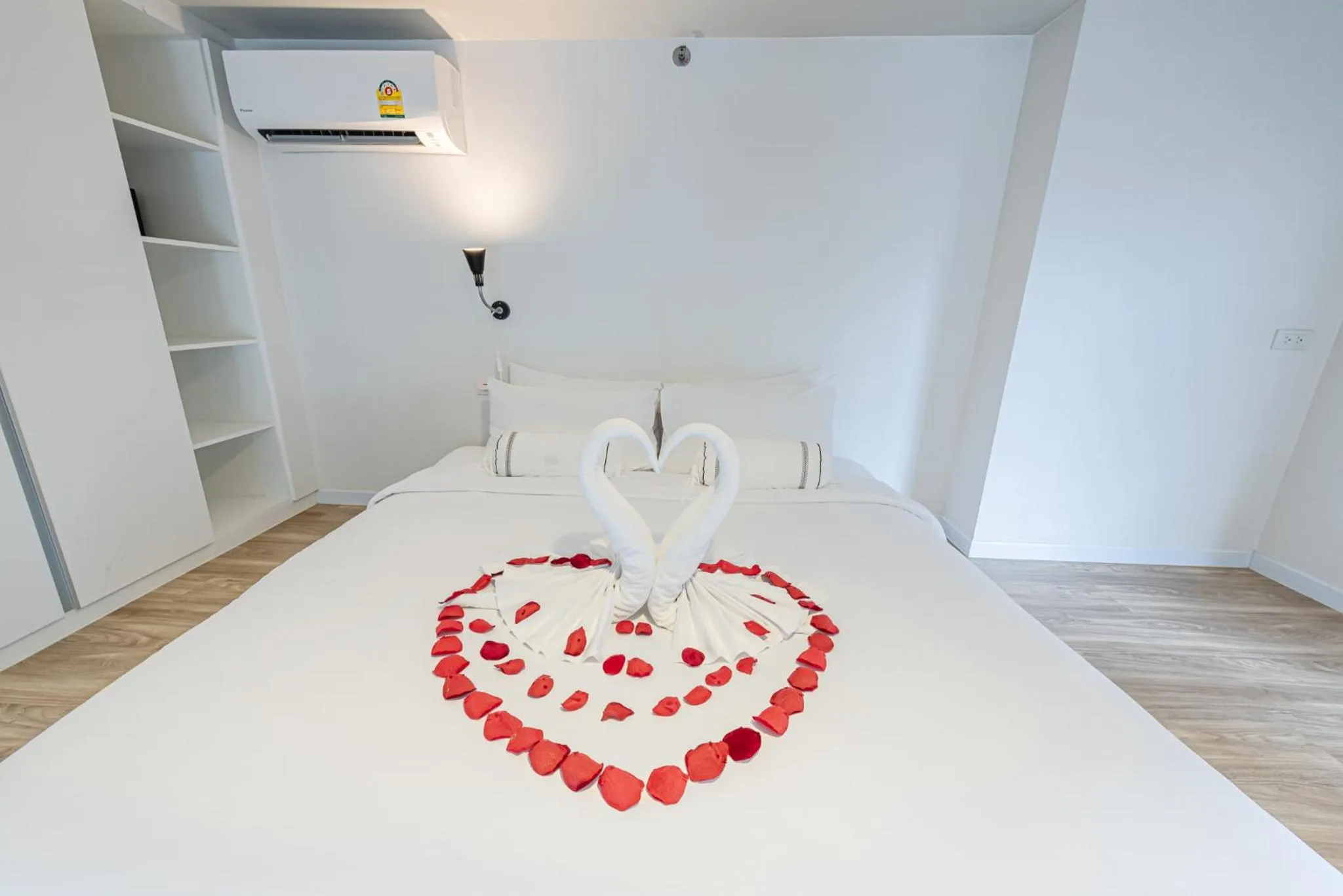 Bedroom, Bed in Q-Box Hotel Bangkok Blossom (SHA Plus)