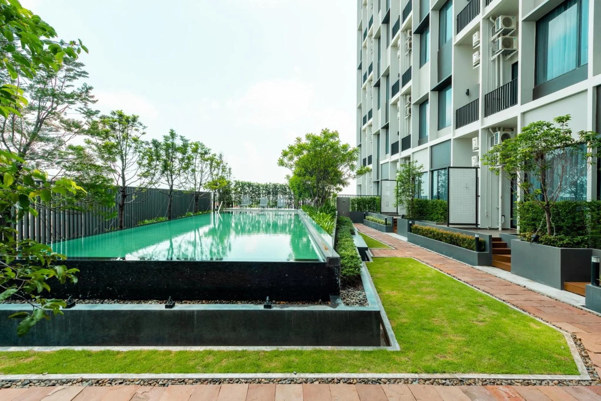 Swimming Pool in Q-Box Hotel Bangkok Blossom (SHA Plus)
