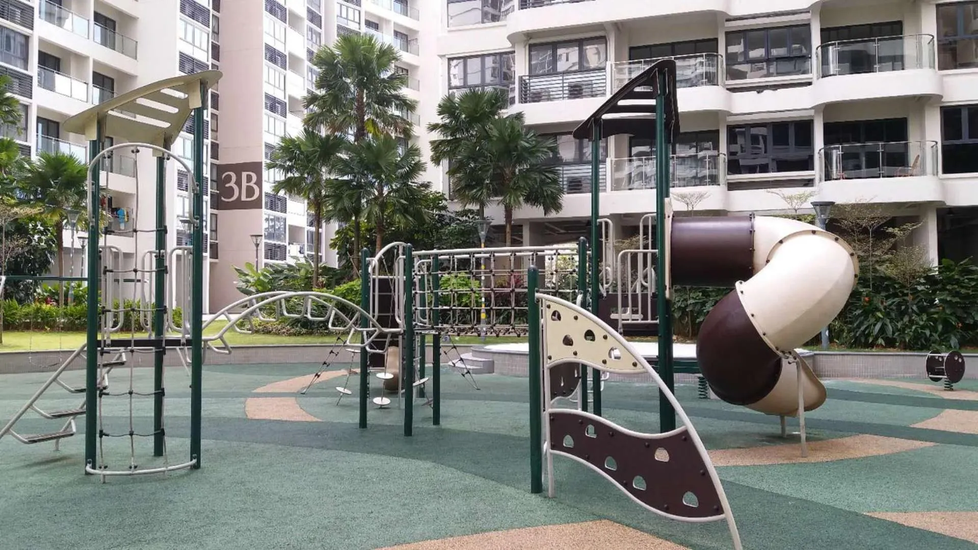 Country garden danga bay ,bay point