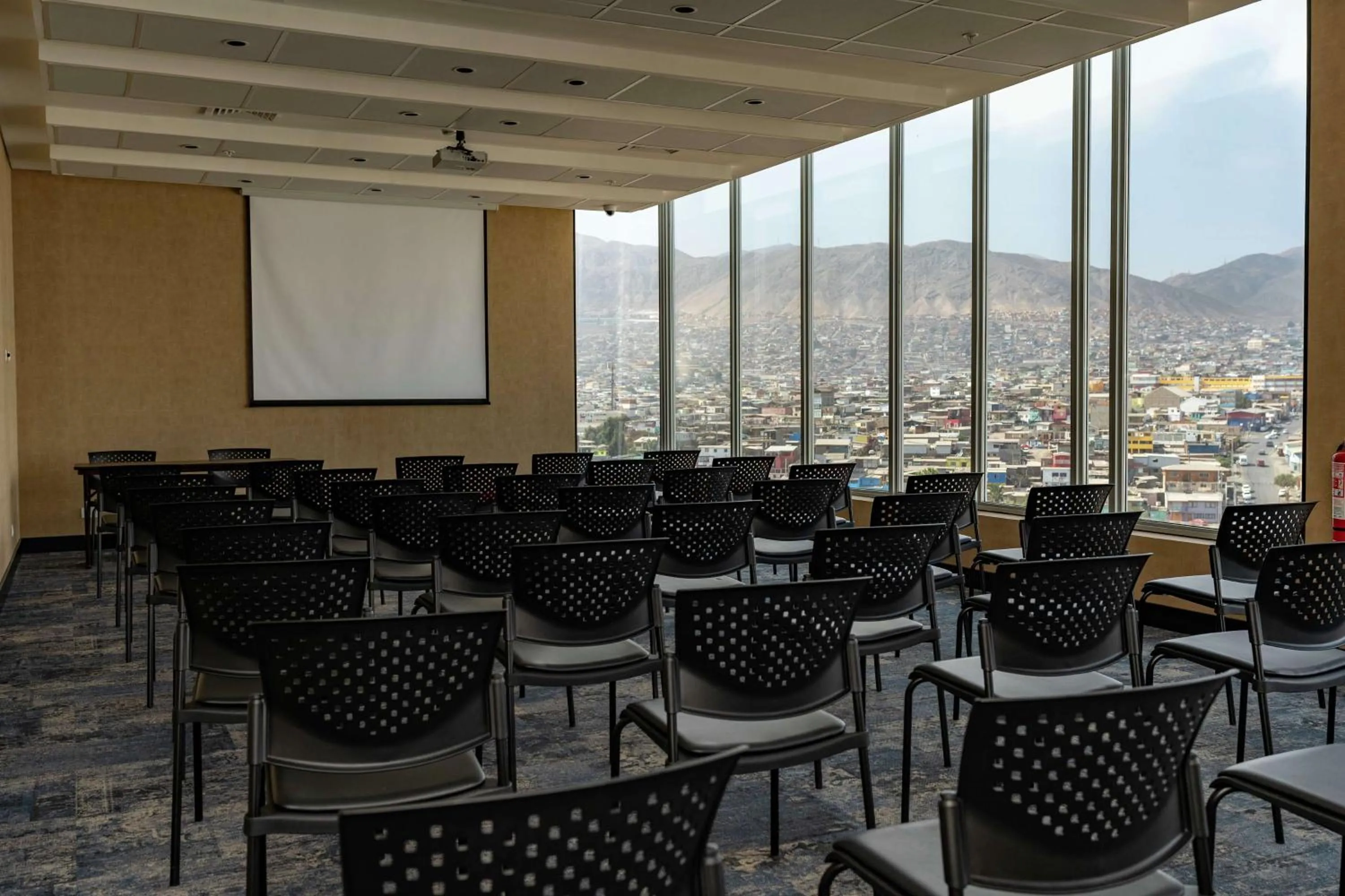 Meeting/conference room in Hampton By Hilton Antofagasta