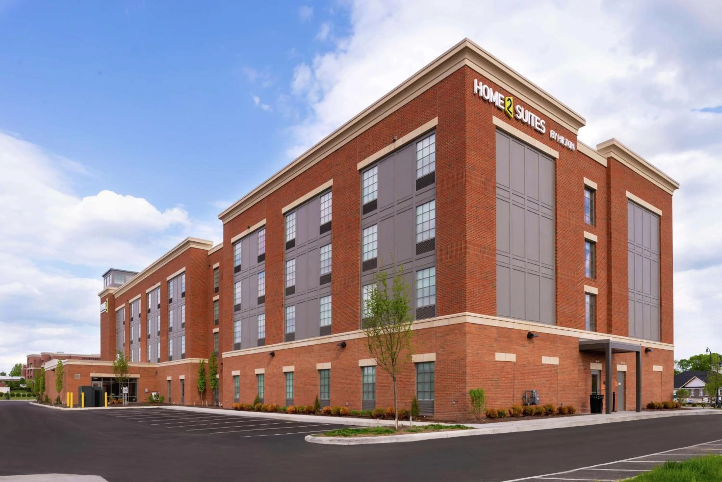 Property building in Home2 Suites By Hilton New Albany Columbus
