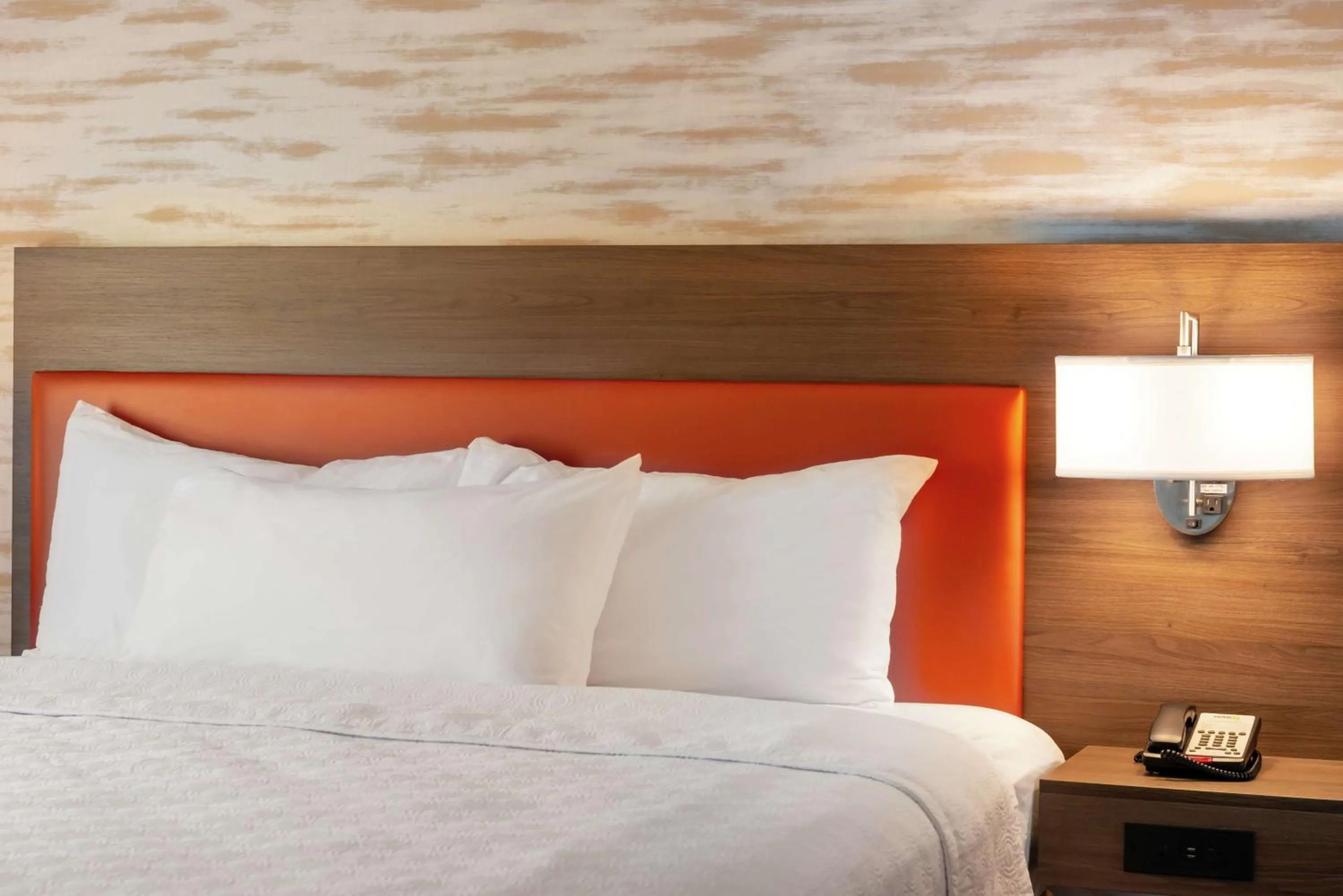 Bed in Home2 Suites By Hilton New Albany Columbus