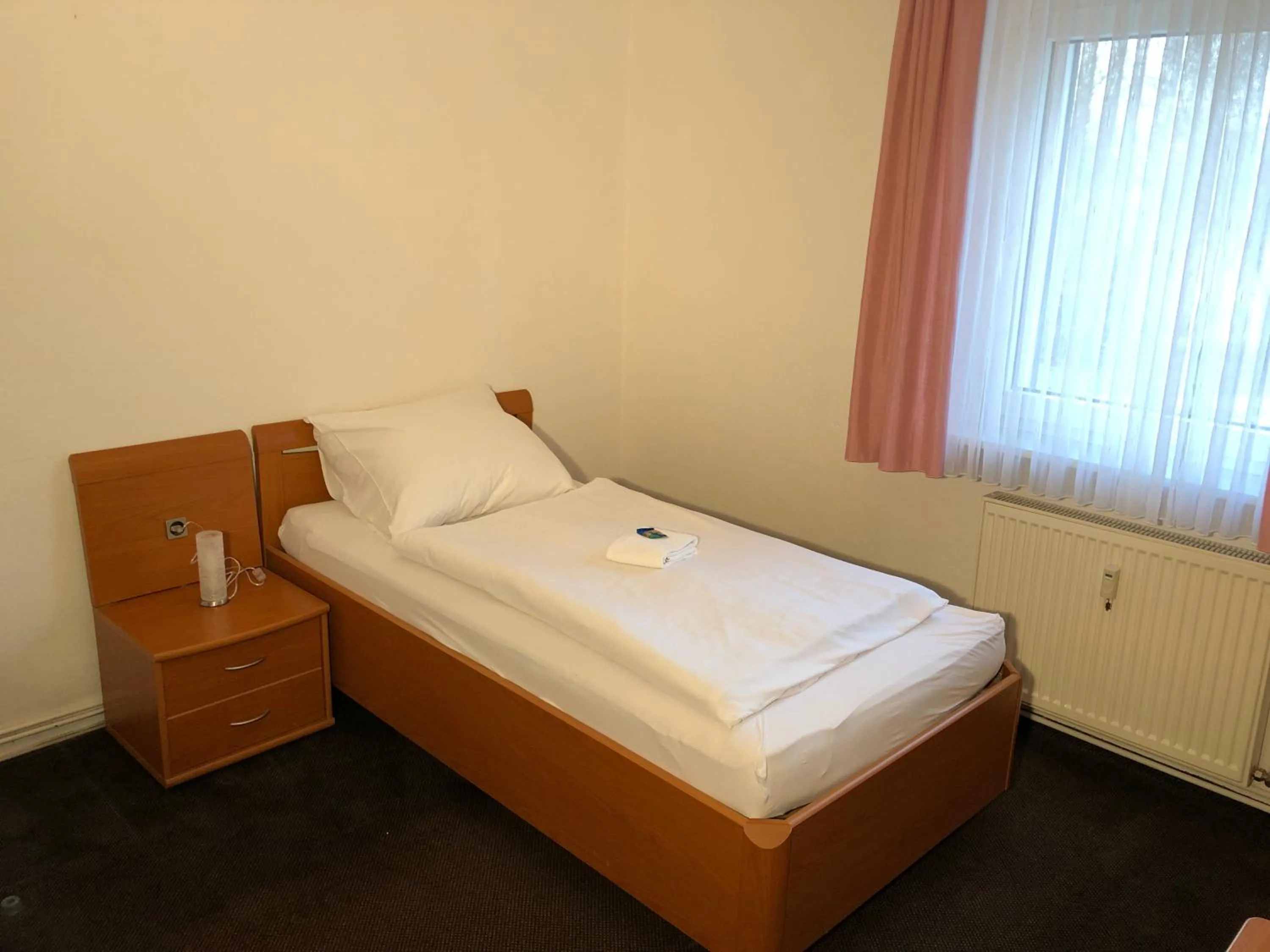 Single Room in Hotel Mivano Lehrte