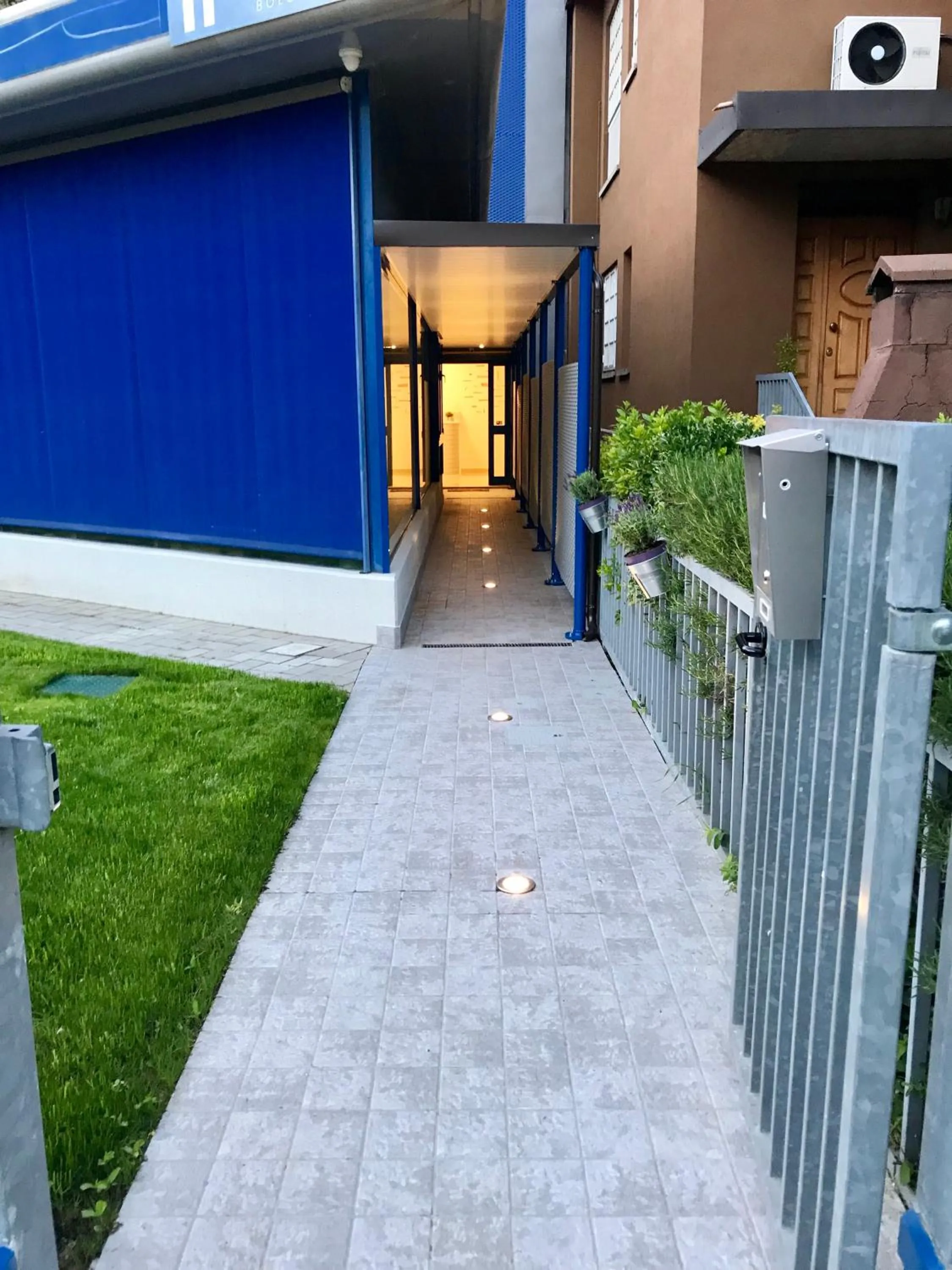 Facade/entrance in Time Out ApartHotel