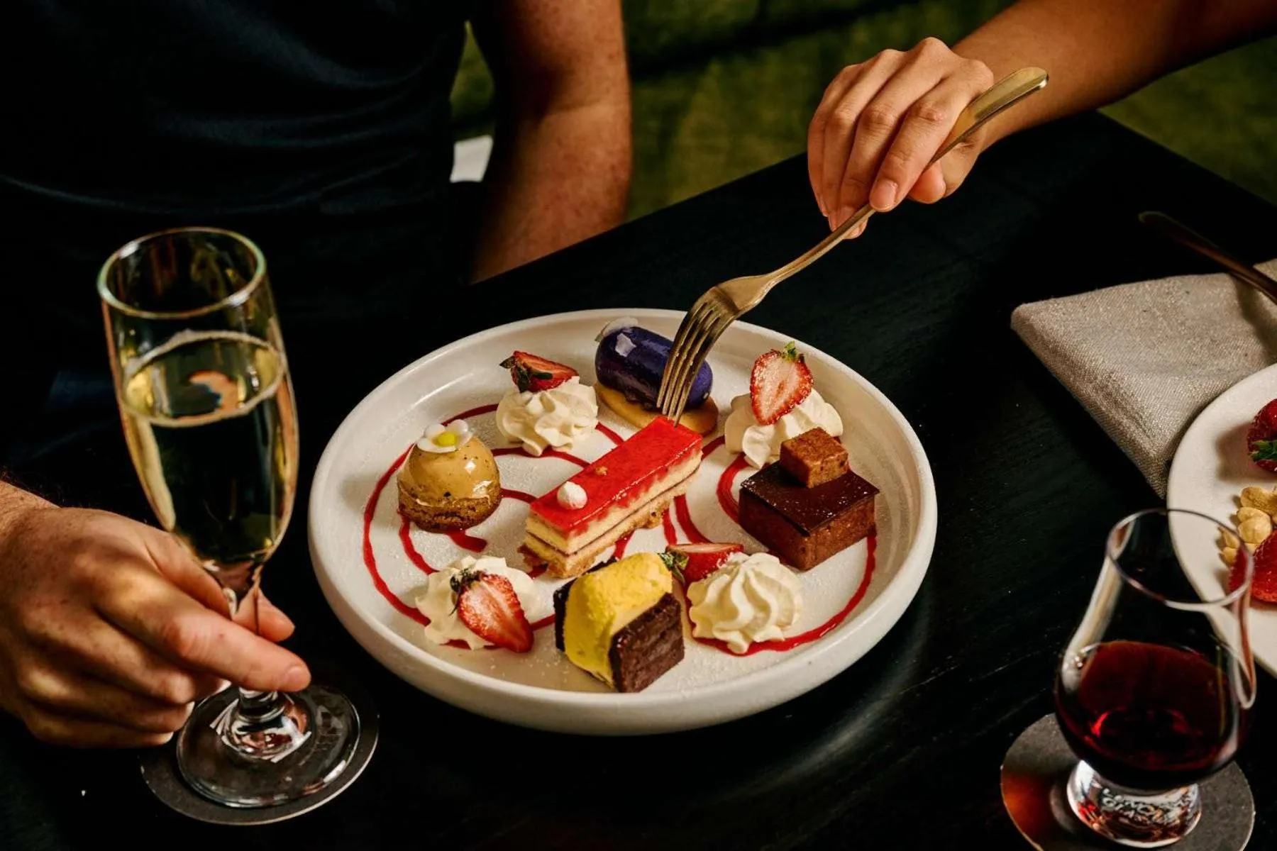 Food and drinks in The Victoria Hotel