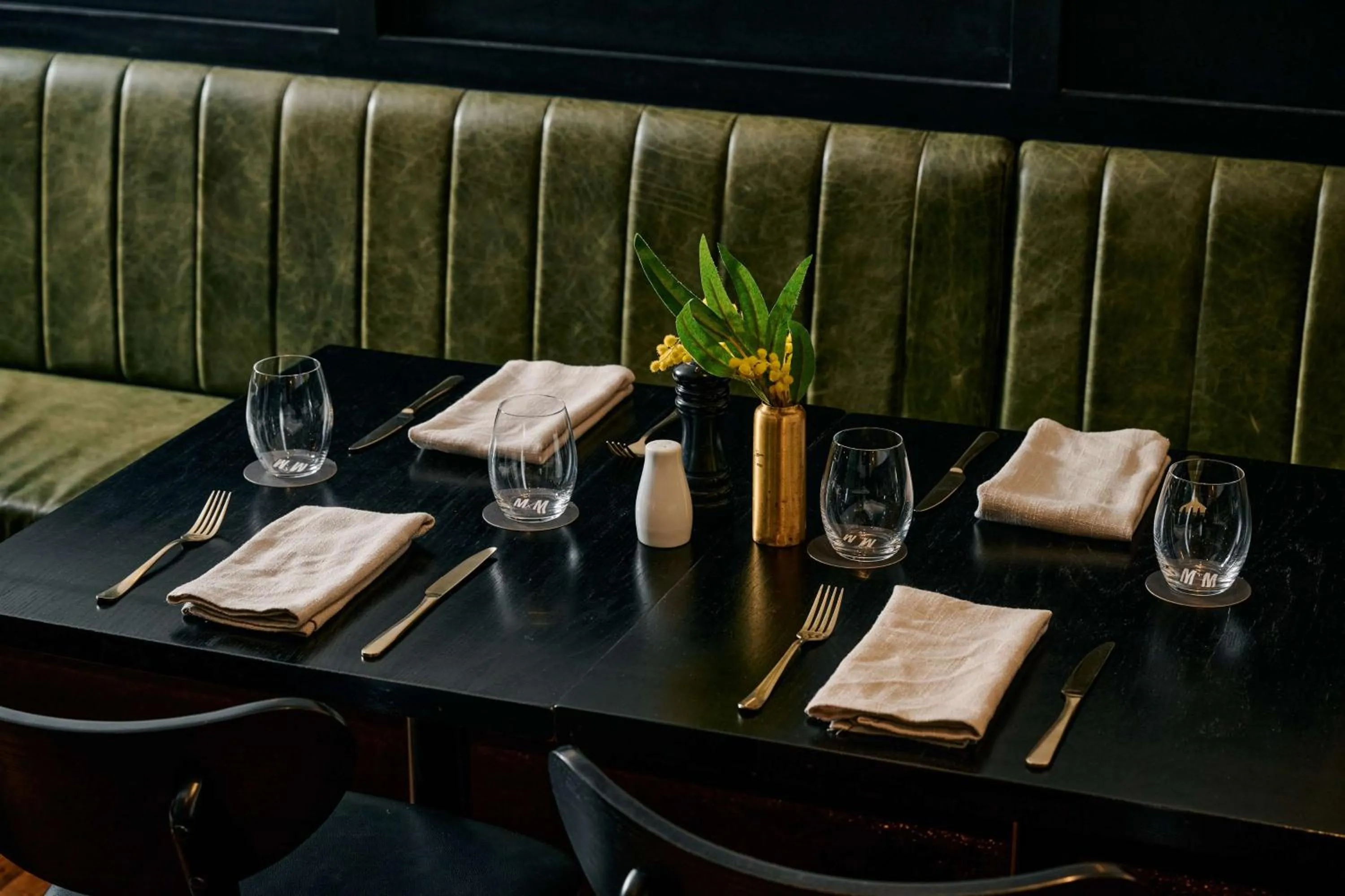 Restaurant/places to eat in The Victoria Hotel