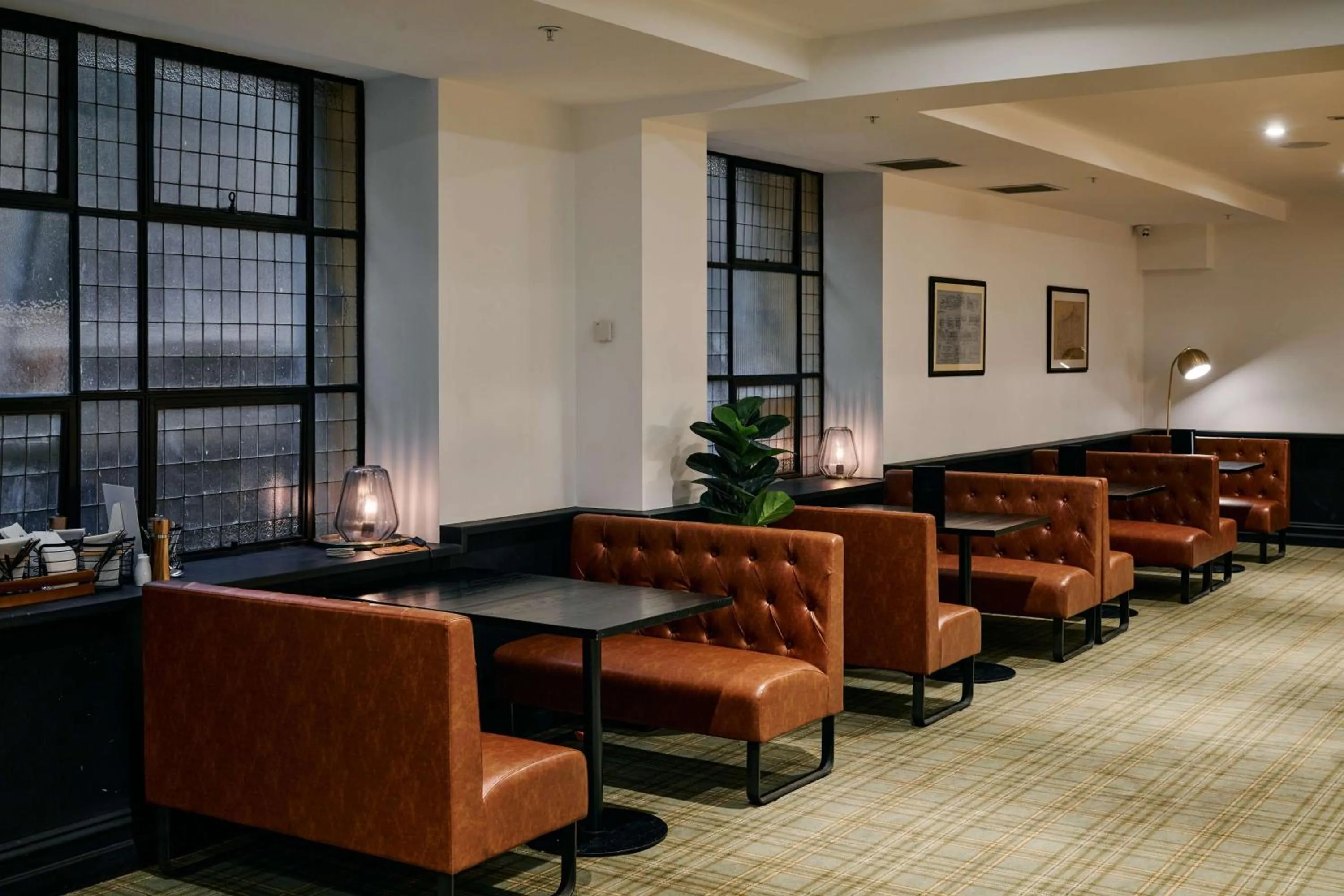 Food and drinks in The Victoria Hotel