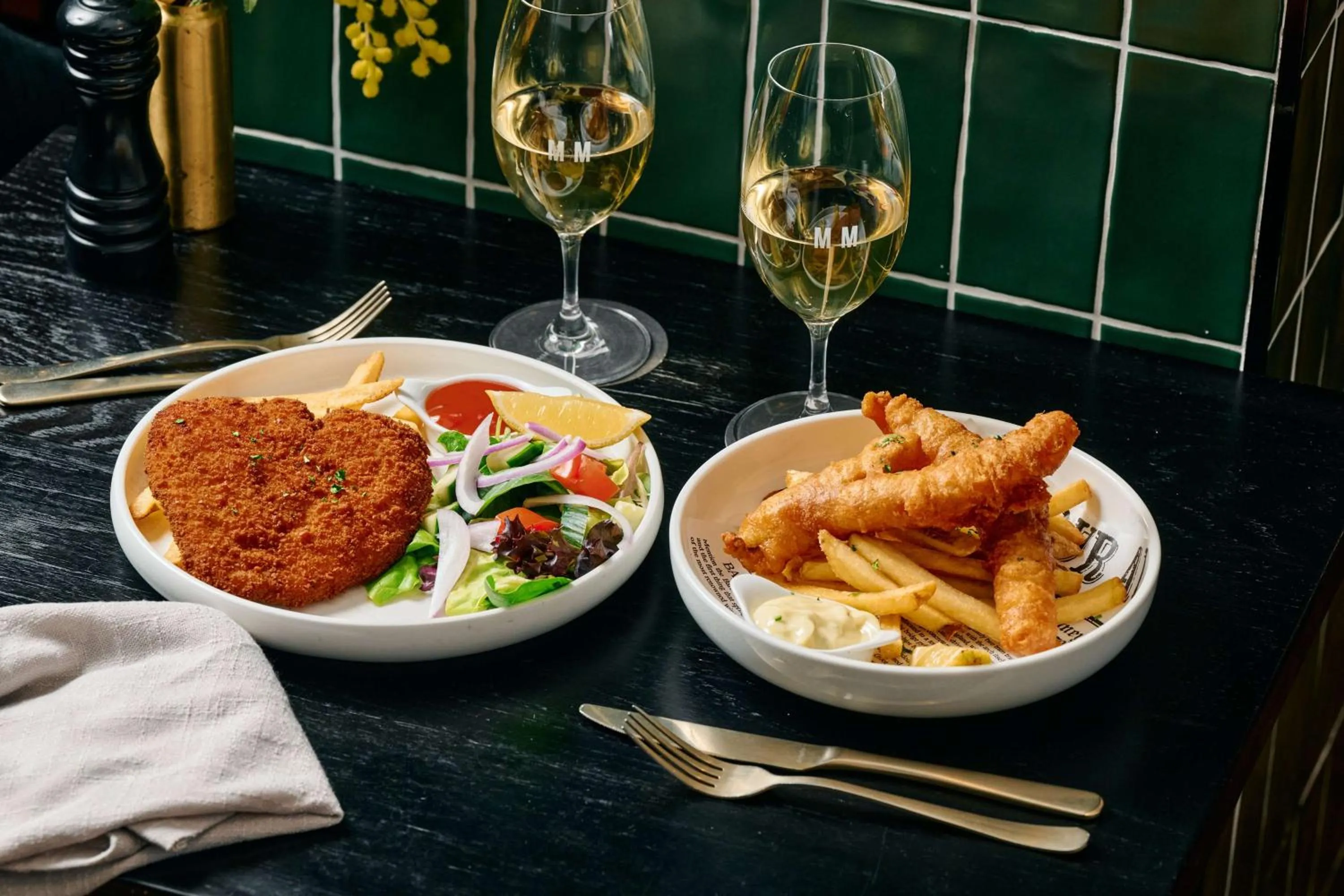 Food and drinks in The Victoria Hotel