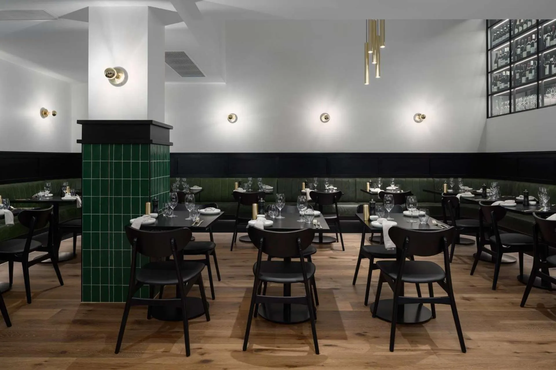 Restaurant/places to eat in The Victoria Hotel