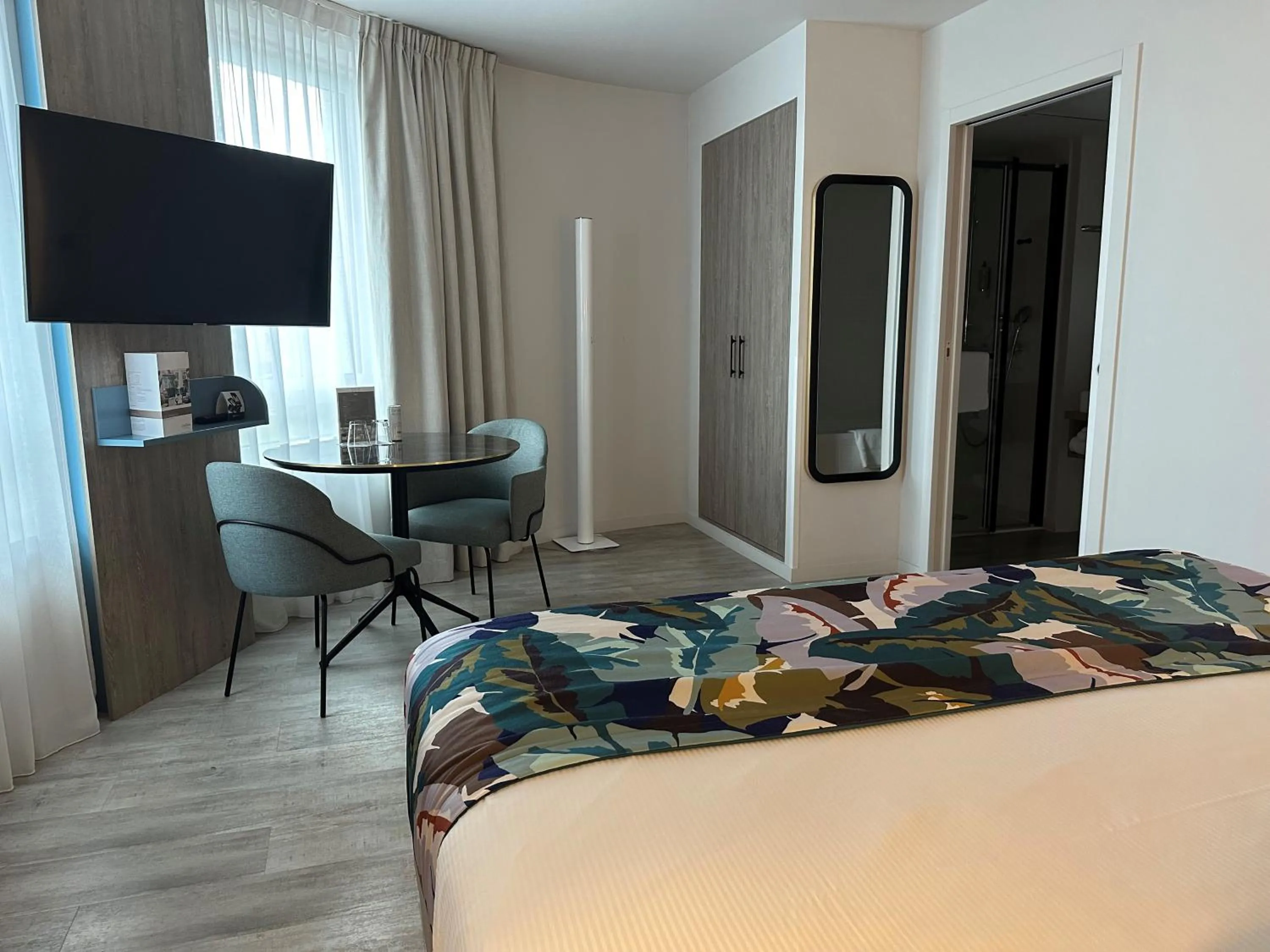 Photo of the whole room, Bed in Citadines Confluent Nantes