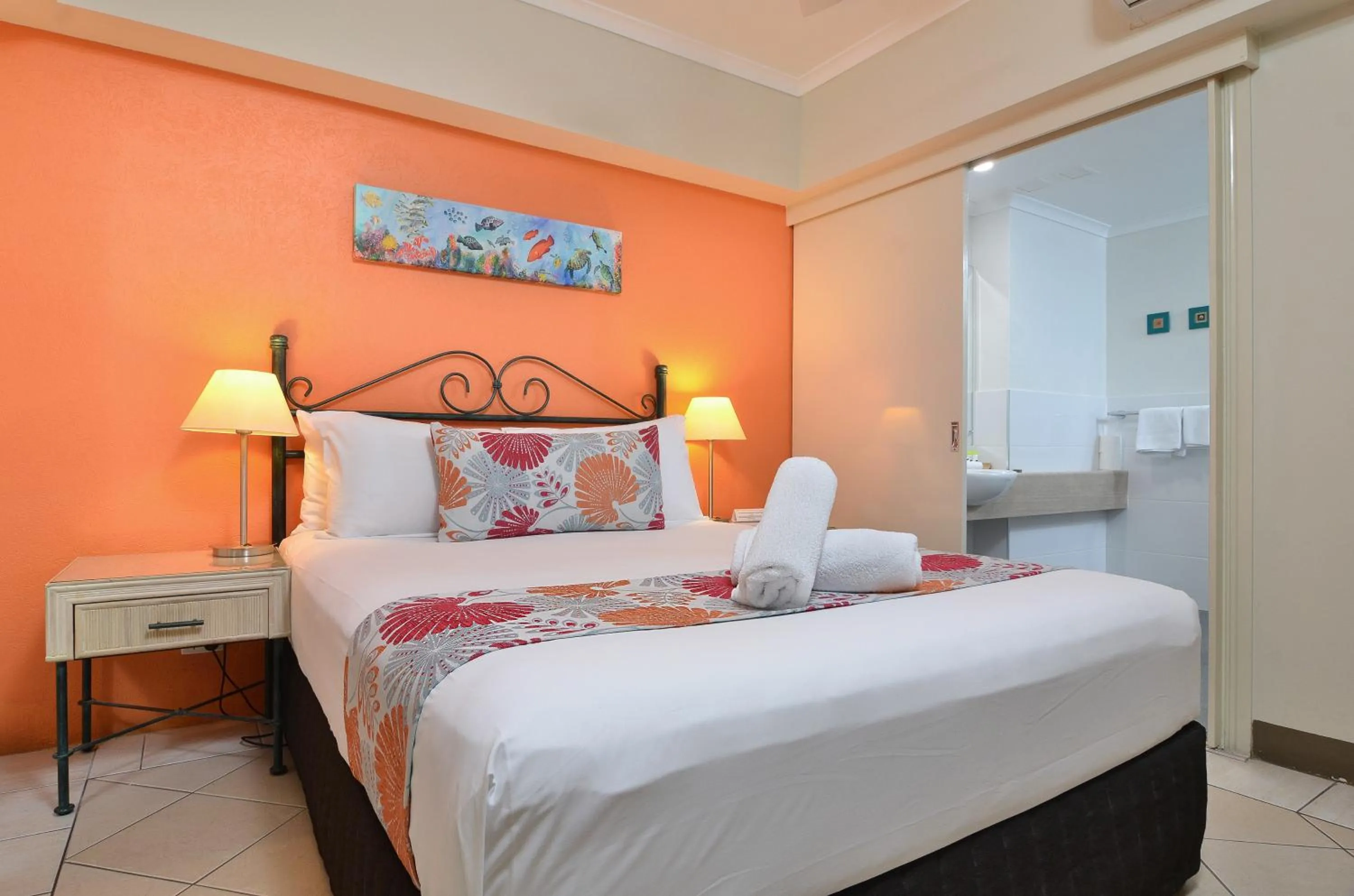 Bed in Le Cher Du Monde Adults Only