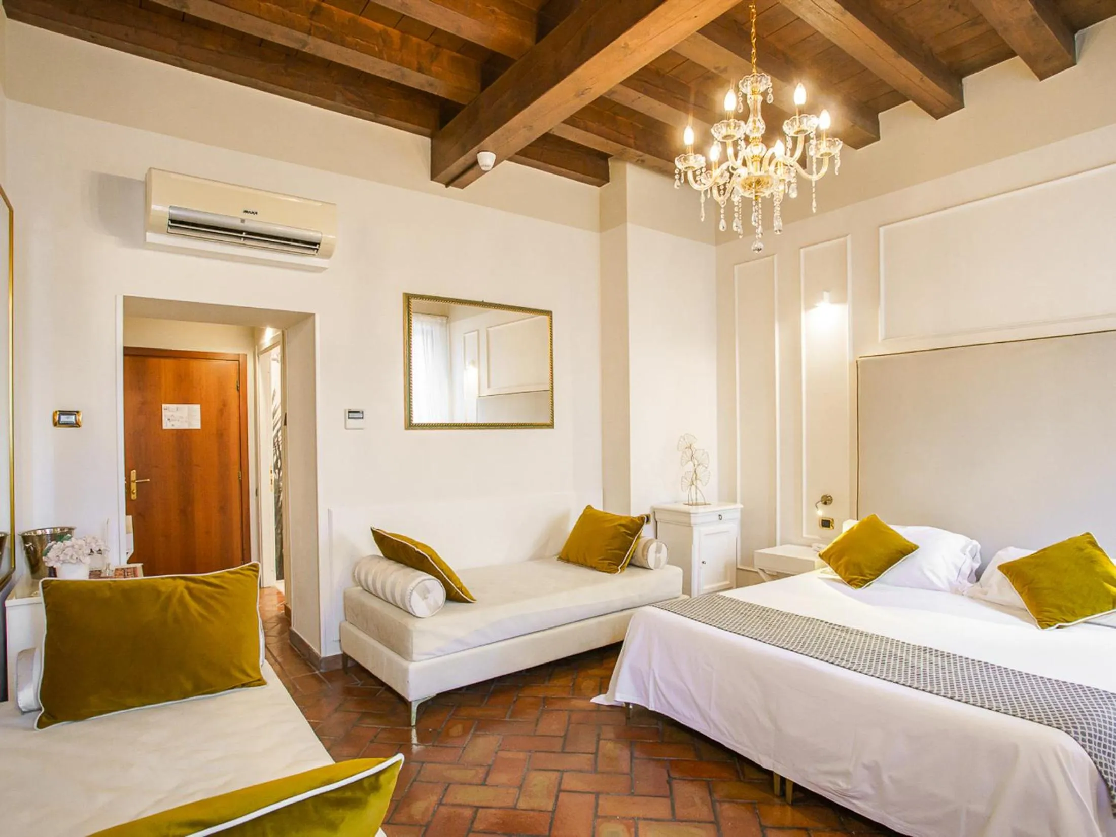 Bed in Hotel Villa Cariola