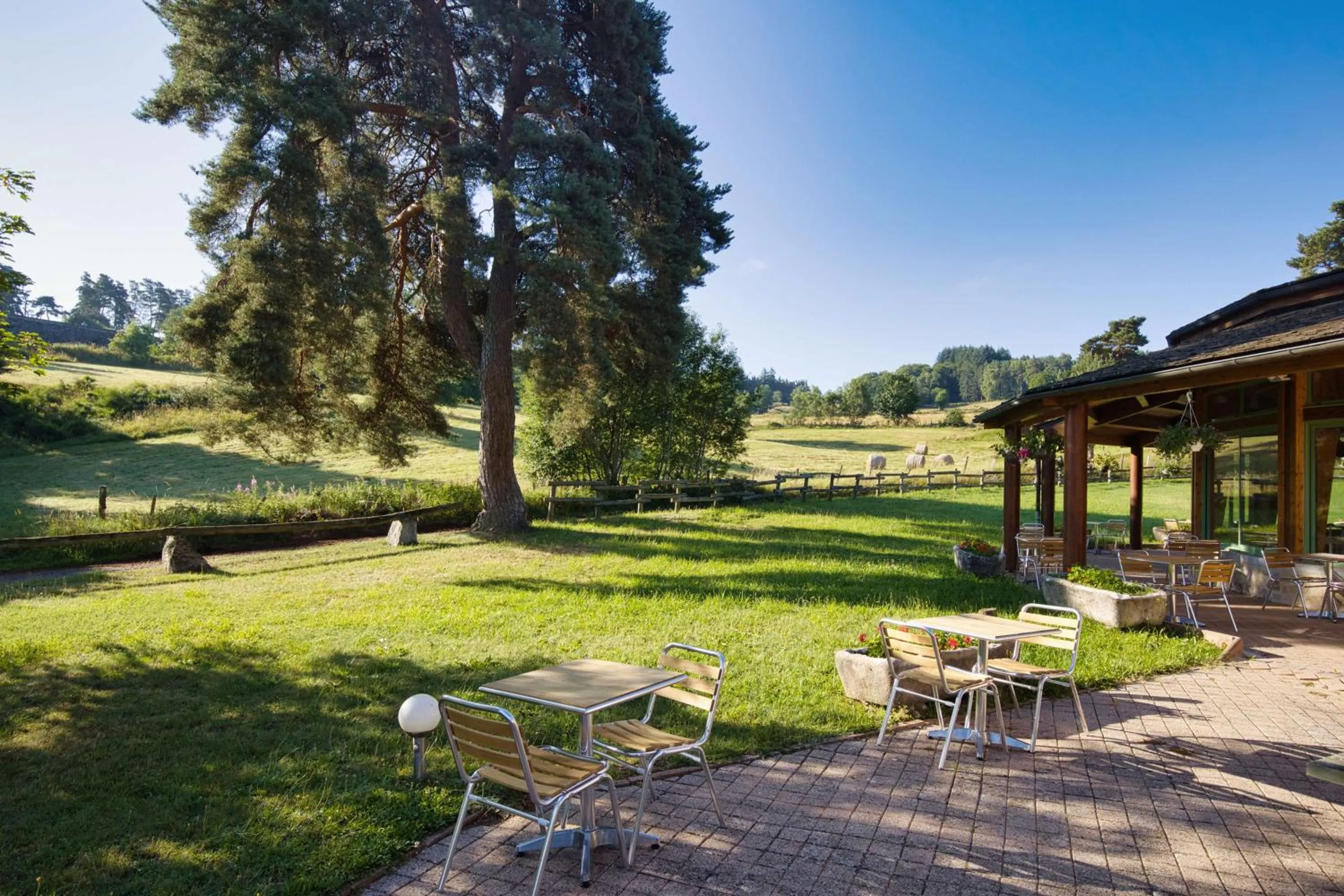 Property building in Les Hameaux De Lozere Sure Hotel Collection by Best Western