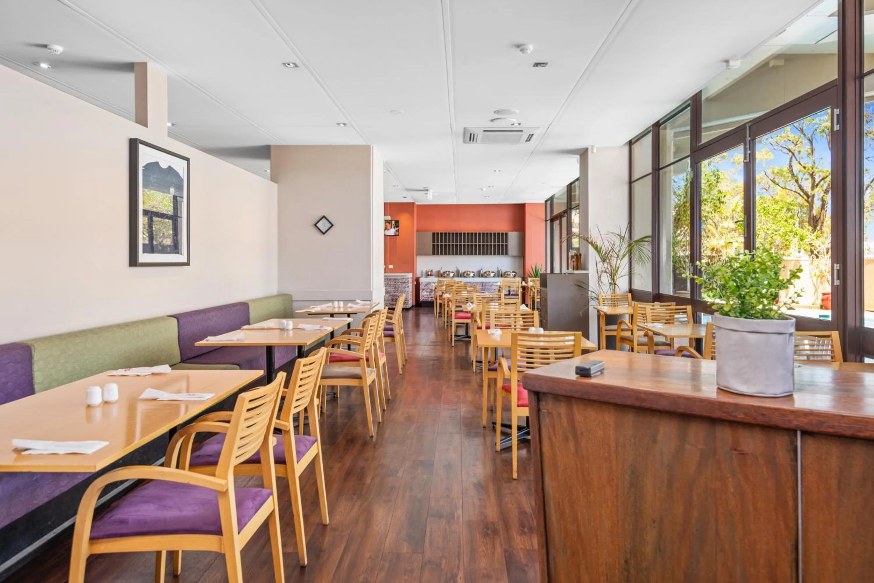 Restaurant/places to eat in The Plaza Hotel Kalgoorlie