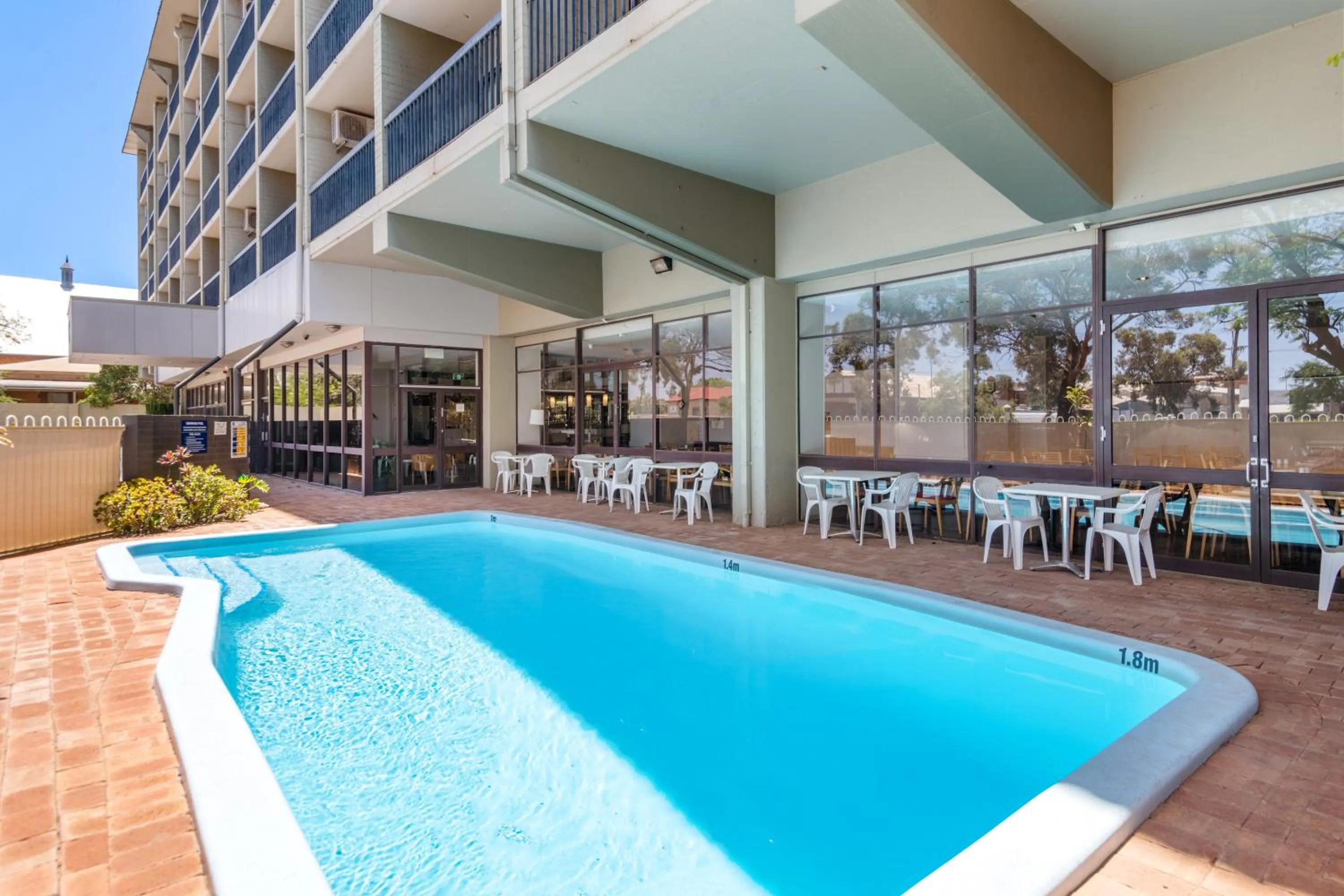 Swimming pool in The Plaza Hotel Kalgoorlie