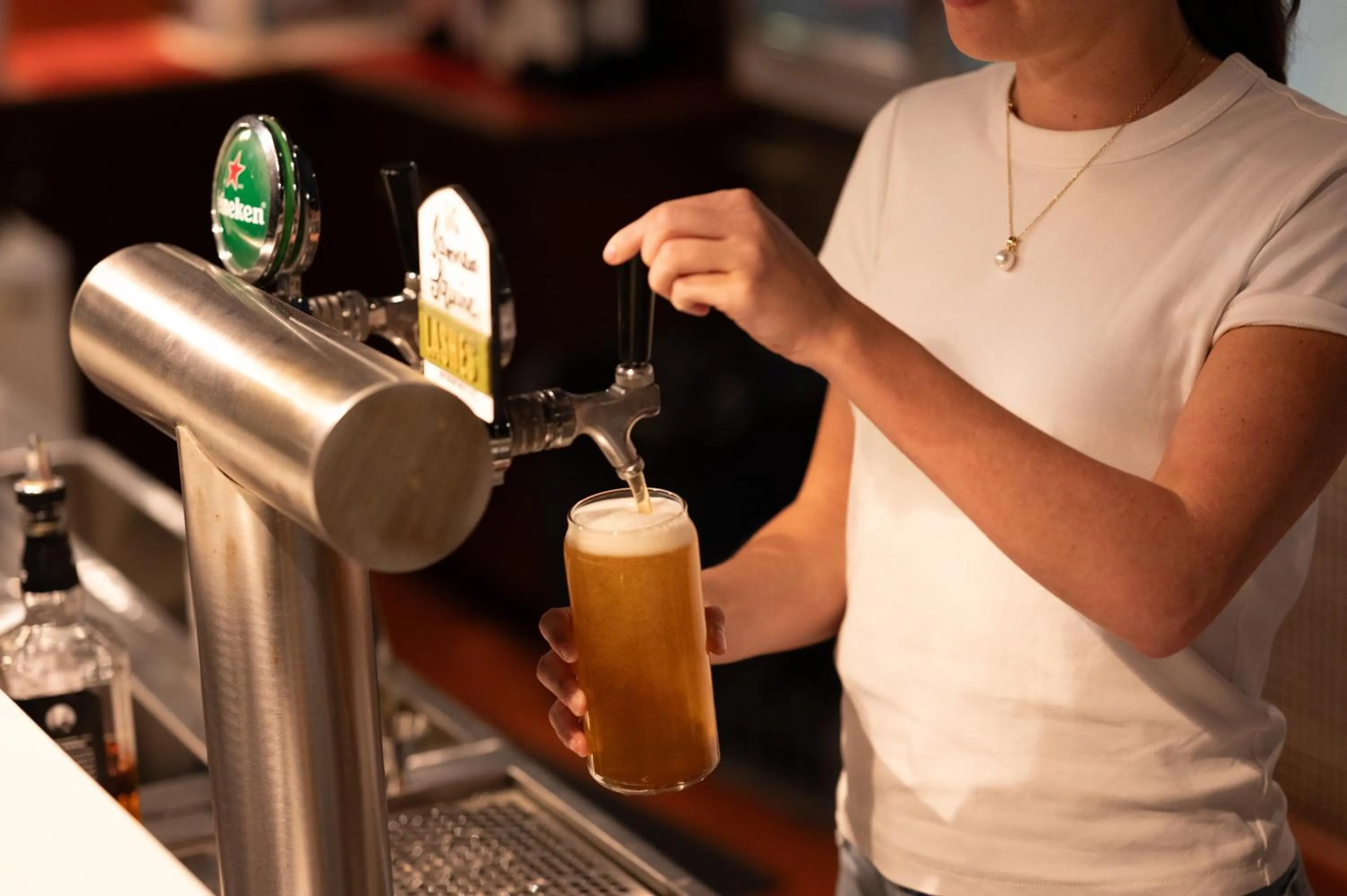 Lounge or bar in The Plaza Hotel Kalgoorlie