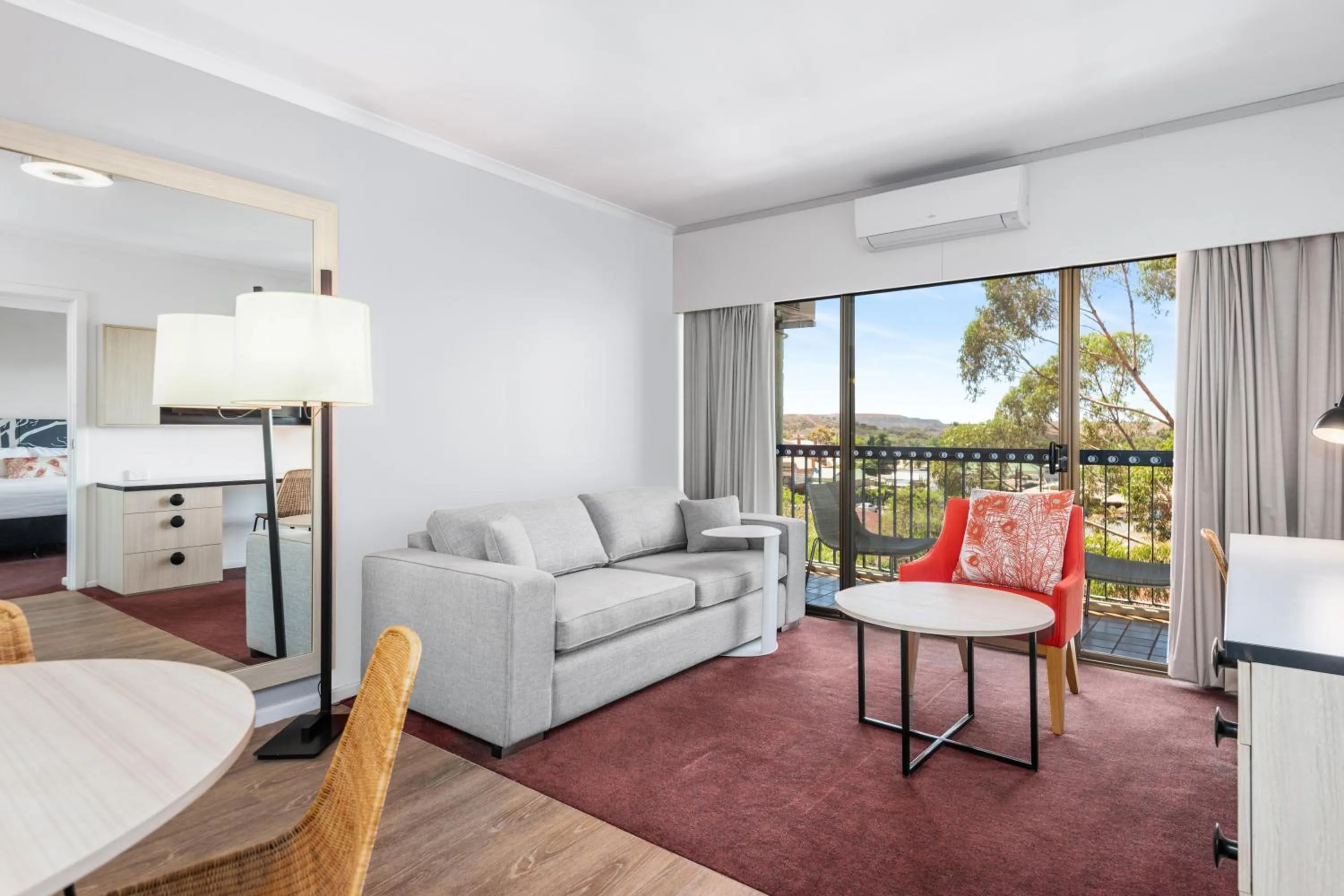 Living room, Bed in The Plaza Hotel Kalgoorlie