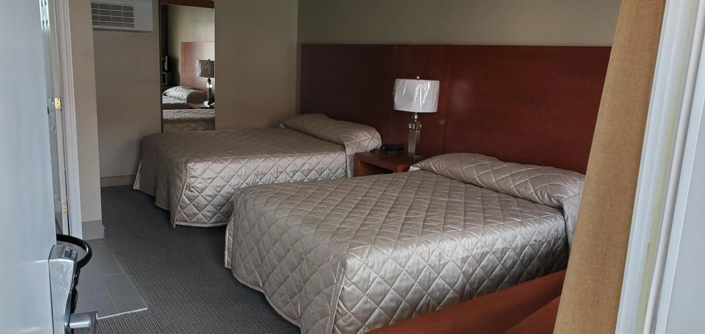 Bedroom, Bed in Motel Falcon