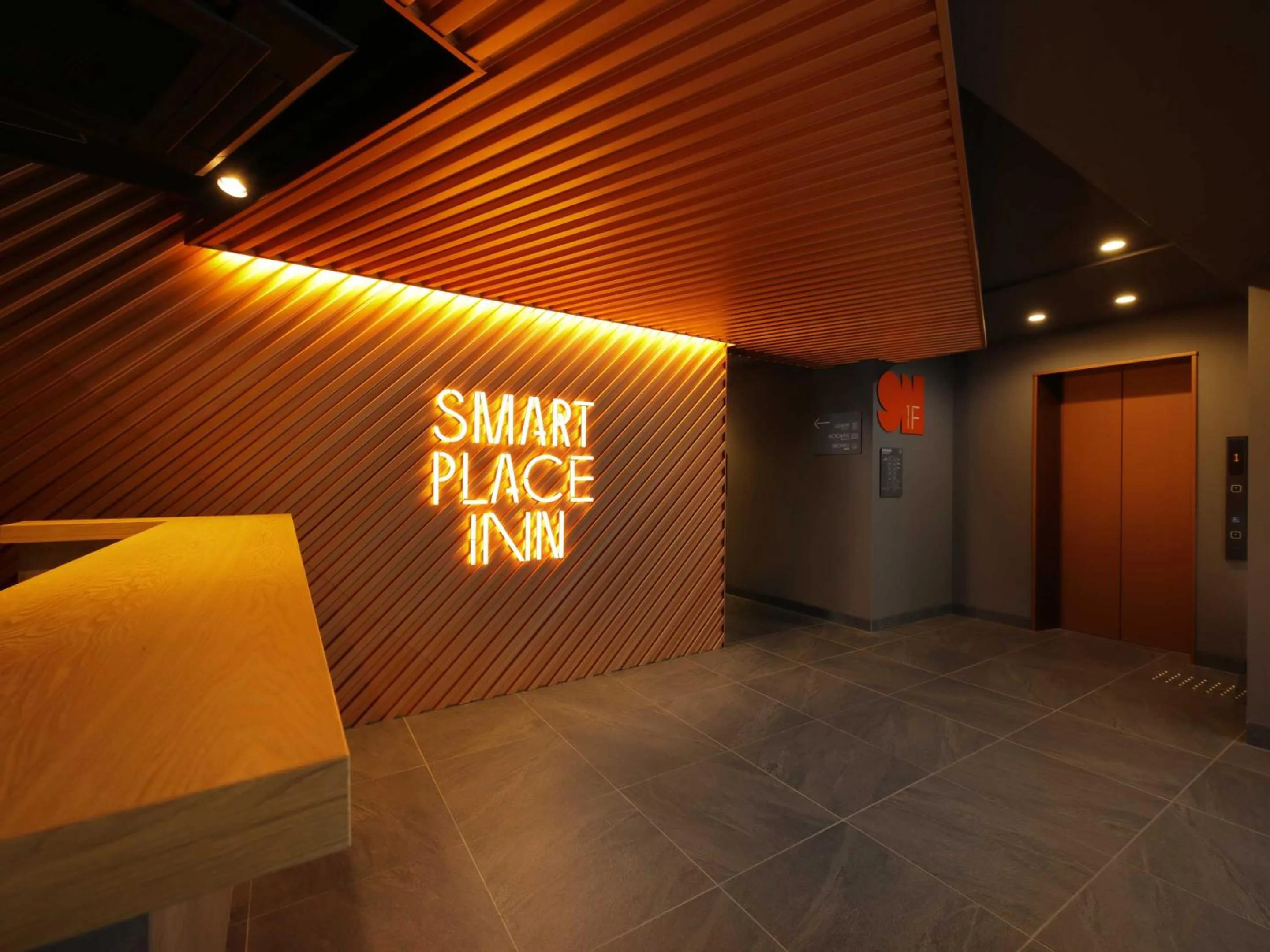 Lobby or reception in Smart Place Inn Kyoto Nijojo-mae Station