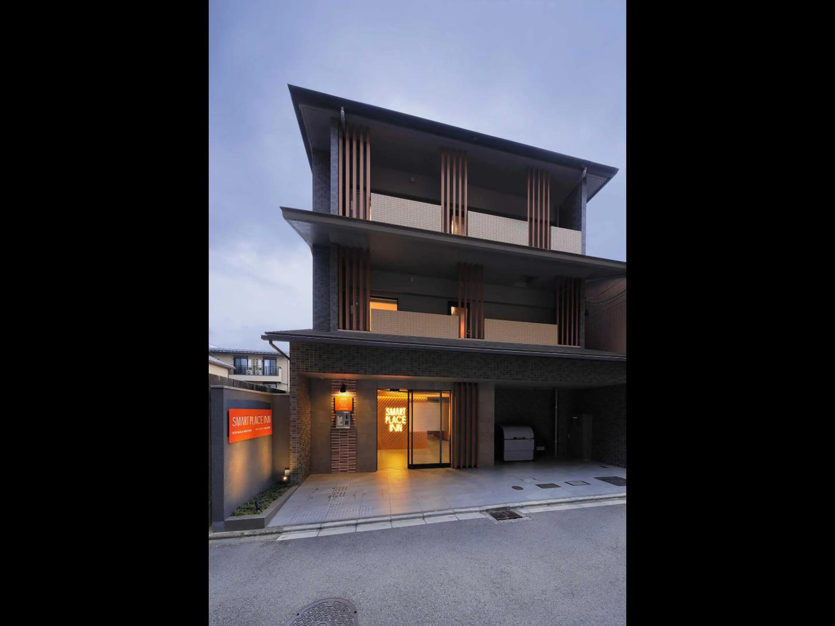 Property building in Smart Place Inn Kyoto Nijojo-mae Station