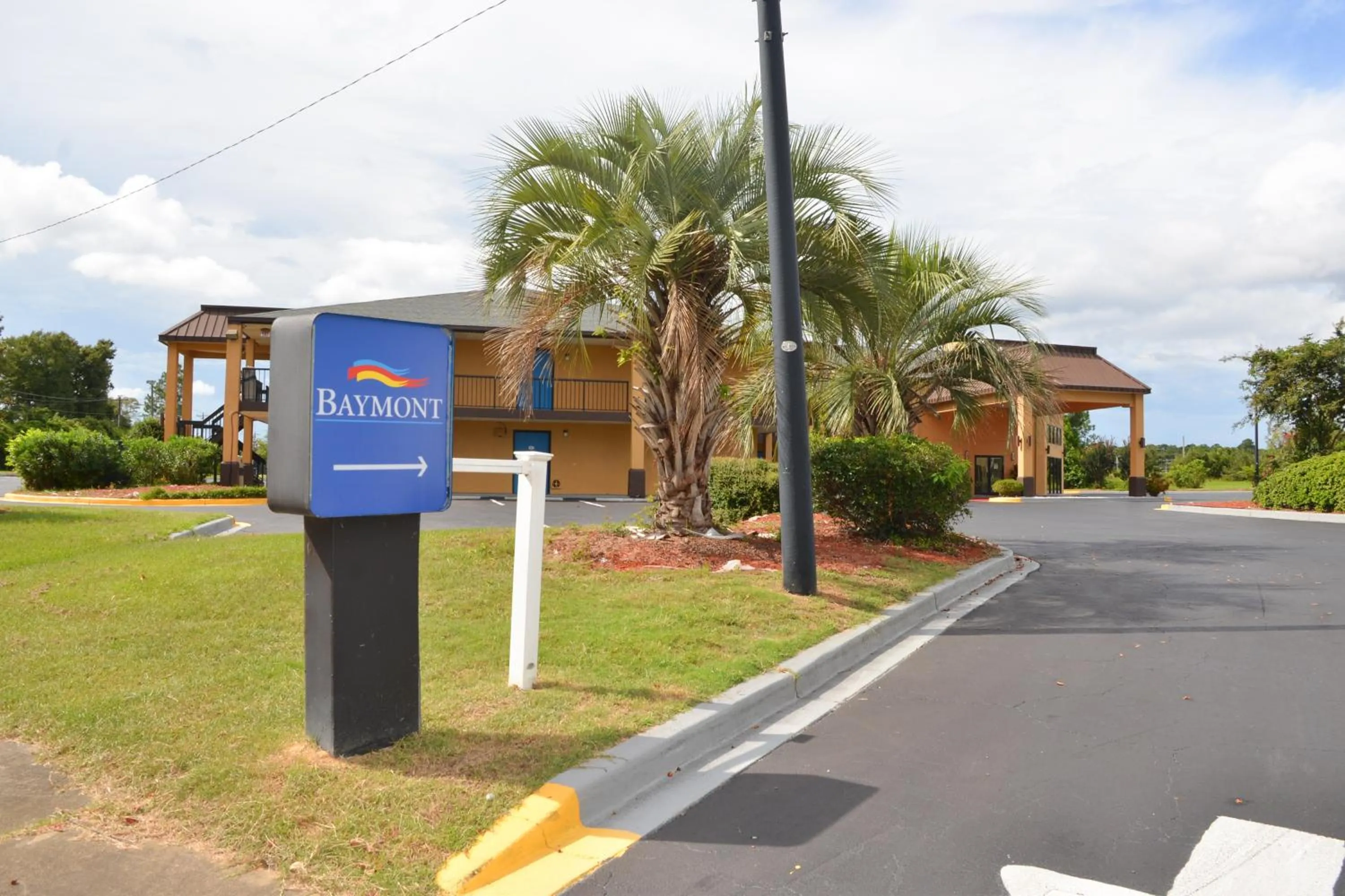 Baymont by Wyndham Santee