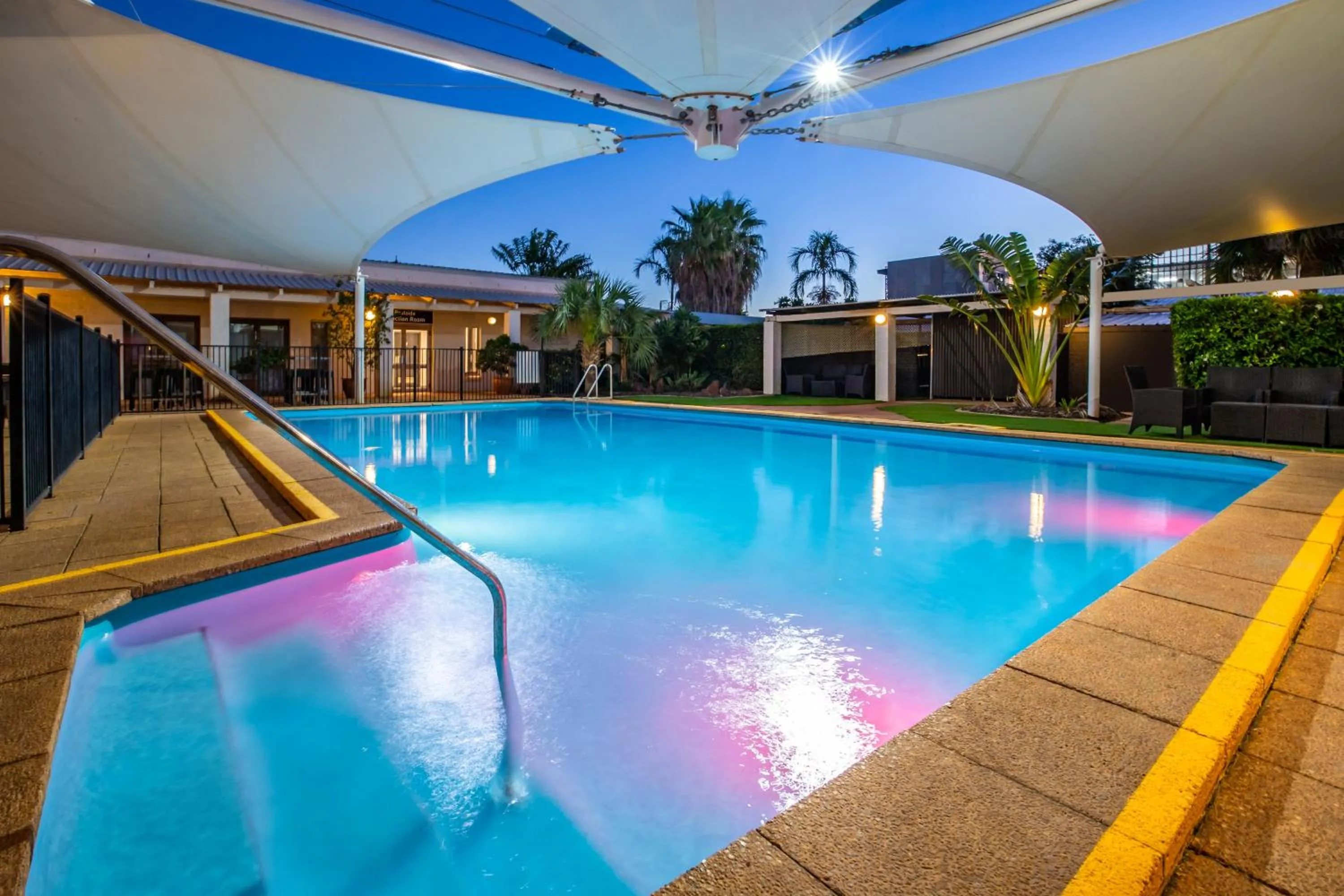 Swimming pool in Ibis Styles Karratha