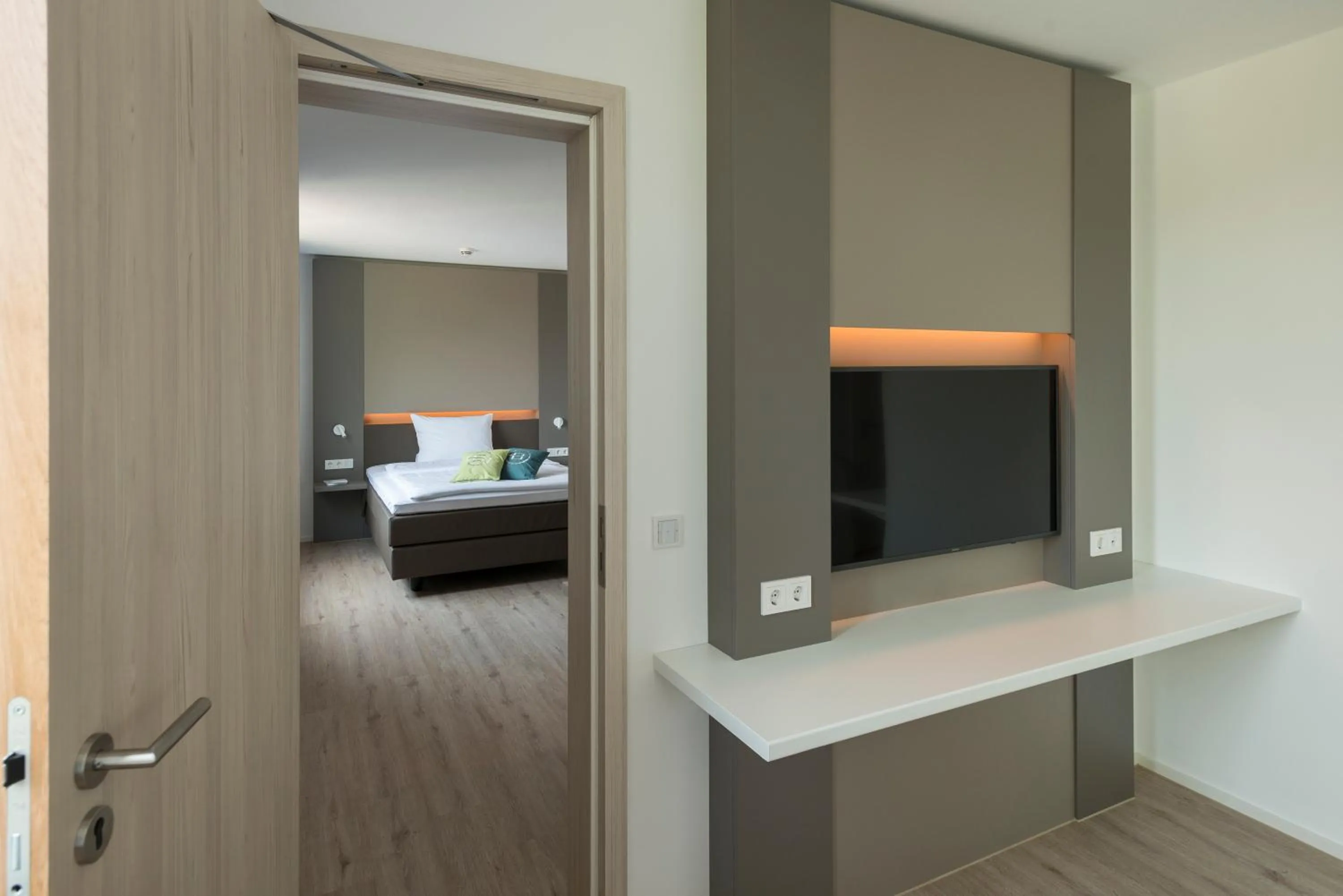 TV and multimedia, Bed in Motel B