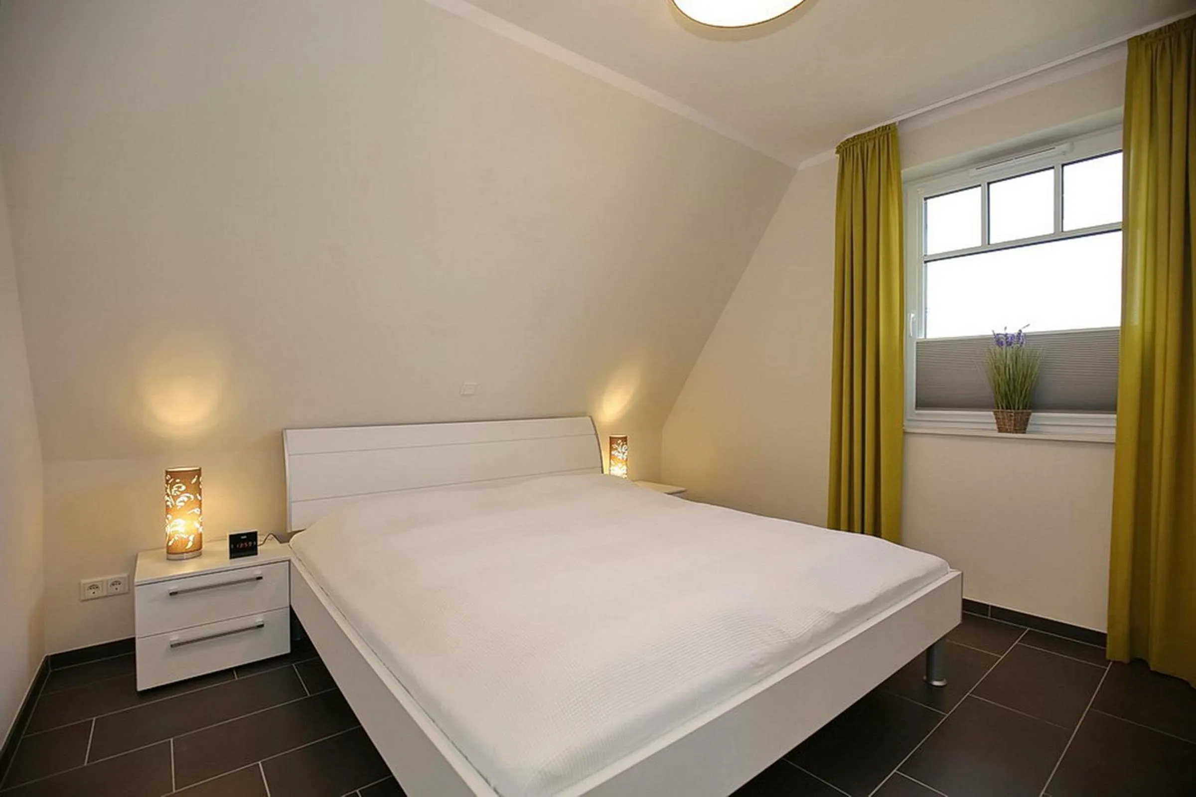 Bedroom, Bed in Reethaus Am Mariannenweg 09a