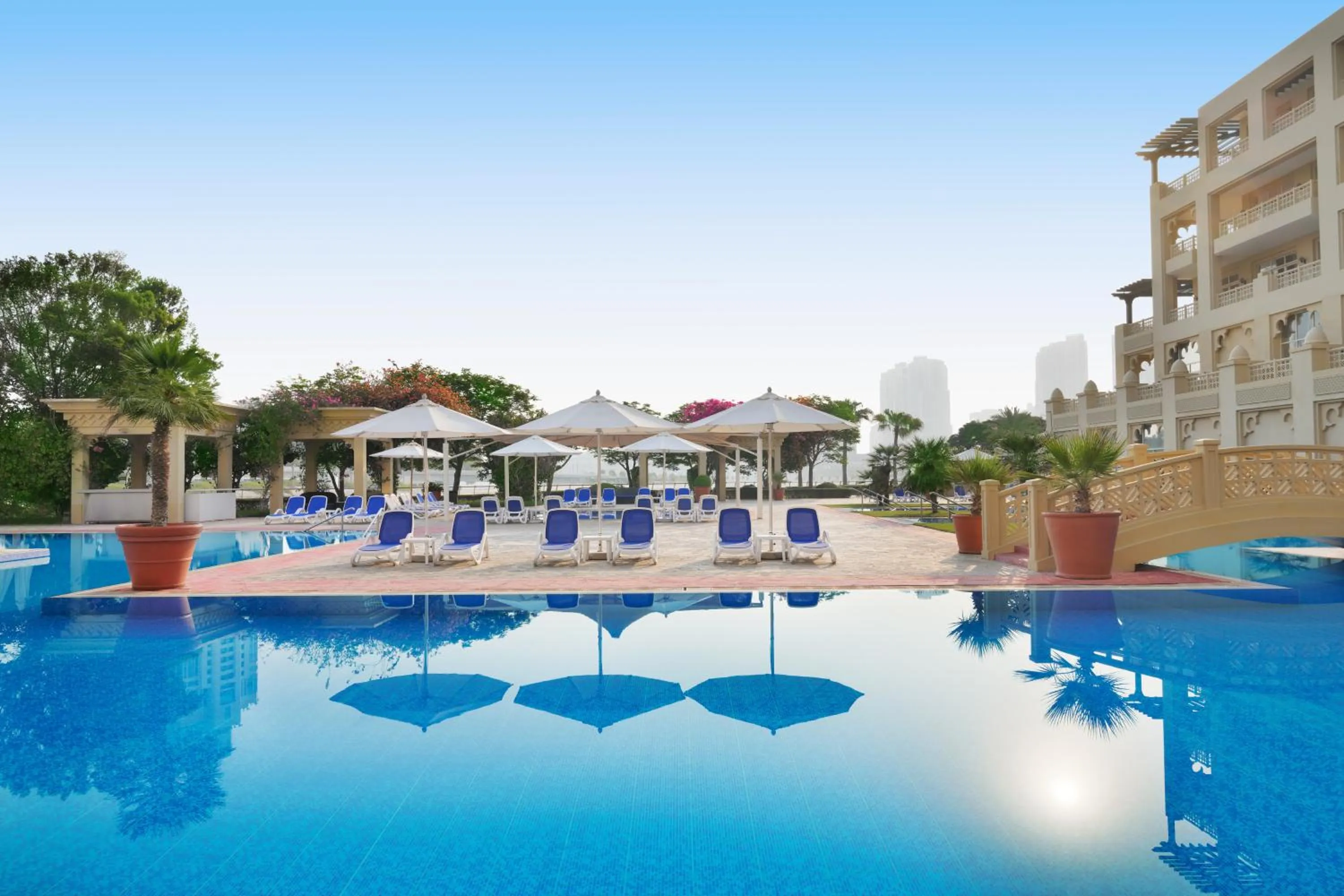 Swimming pool in Grand Hyatt Doha Hotel & Villas