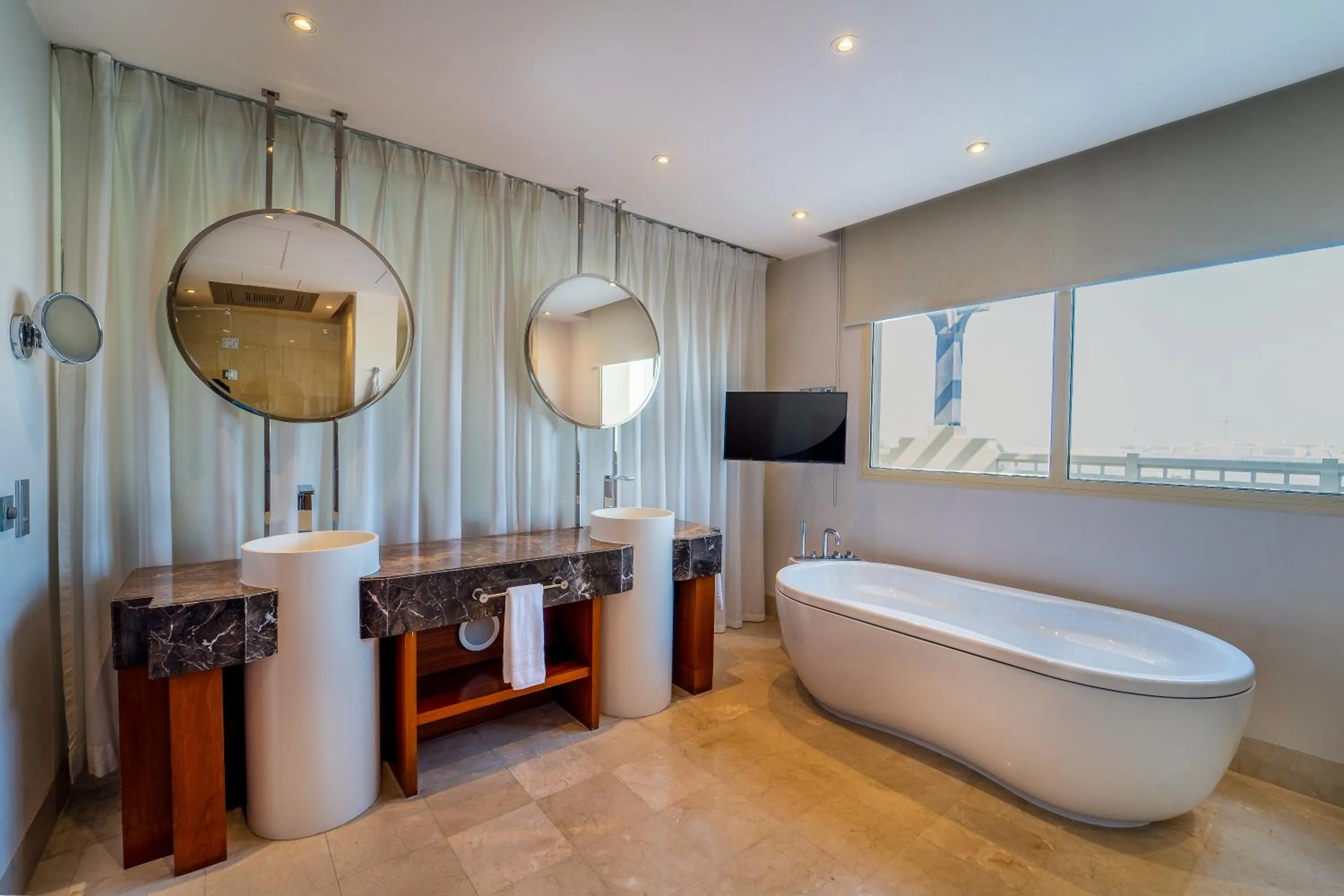 Bathroom in Grand Hyatt Doha Hotel & Villas