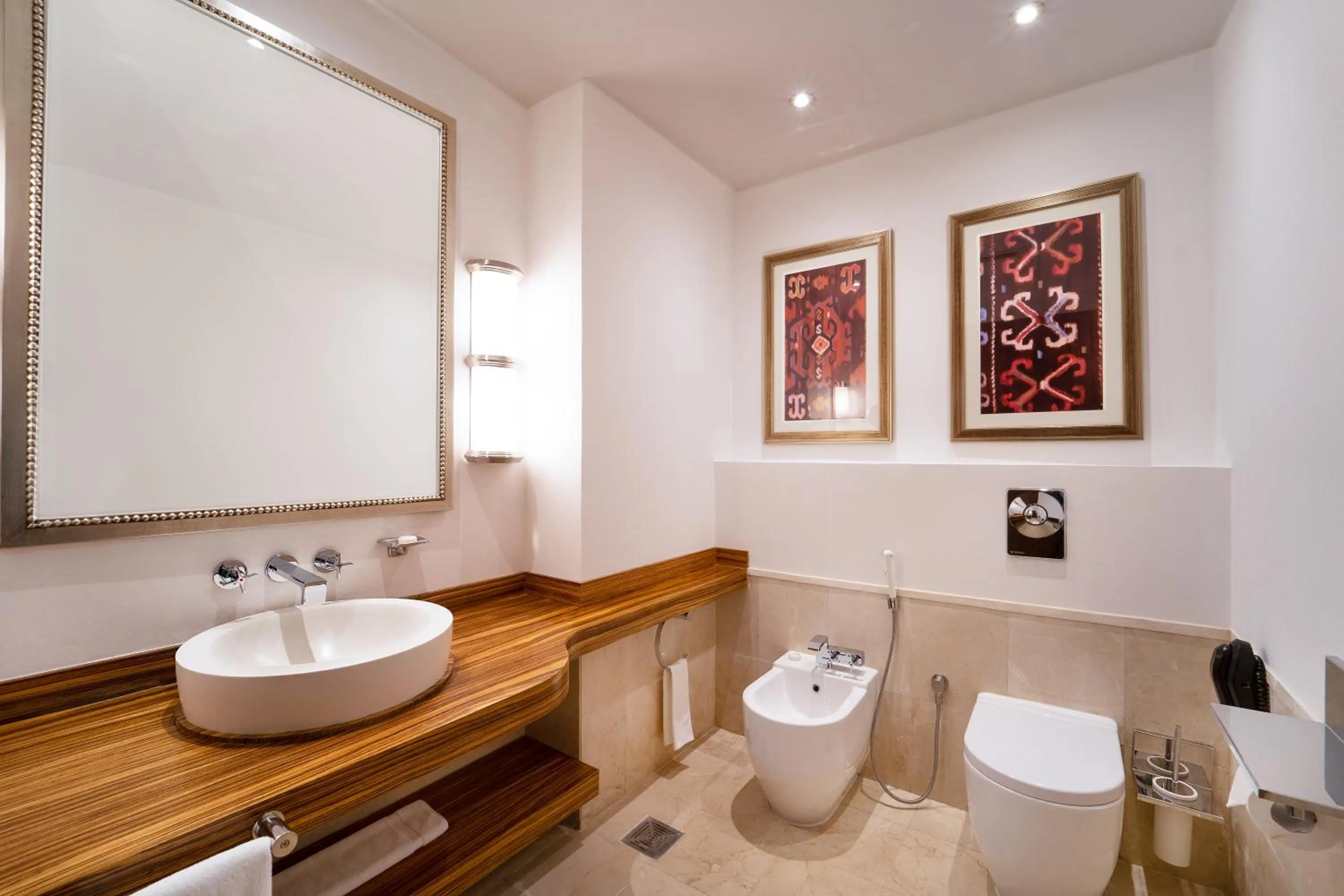 Bathroom in Grand Hyatt Doha Hotel & Villas