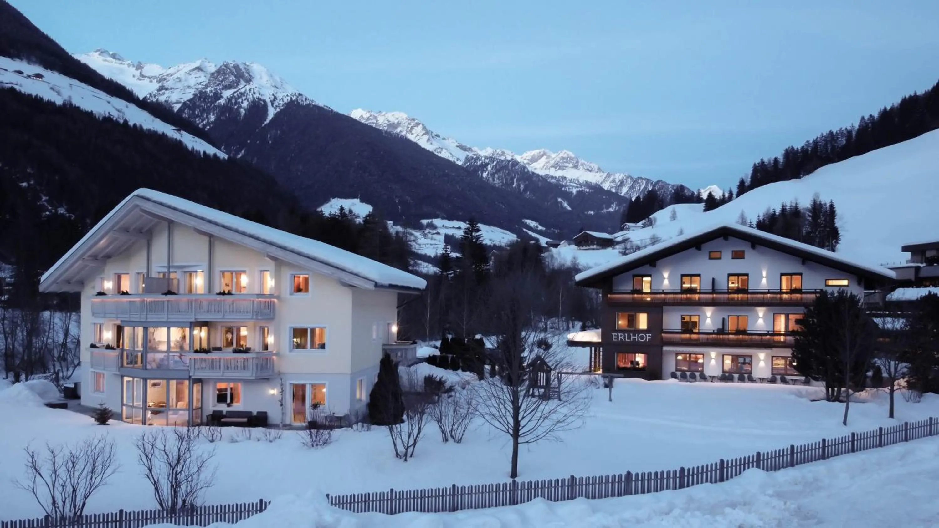 Property building in Appartement Hotel Erlhof Deluxe