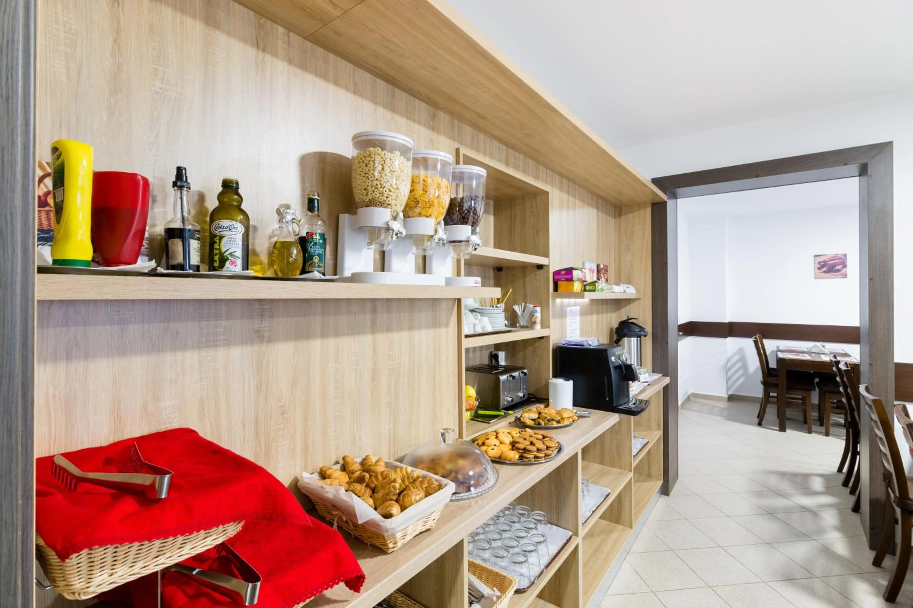 Buffet breakfast in HB Brilliant