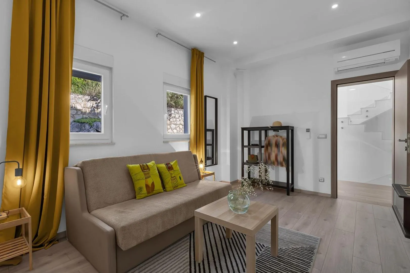 Luxury villa Mae in Makarska, pool and gym