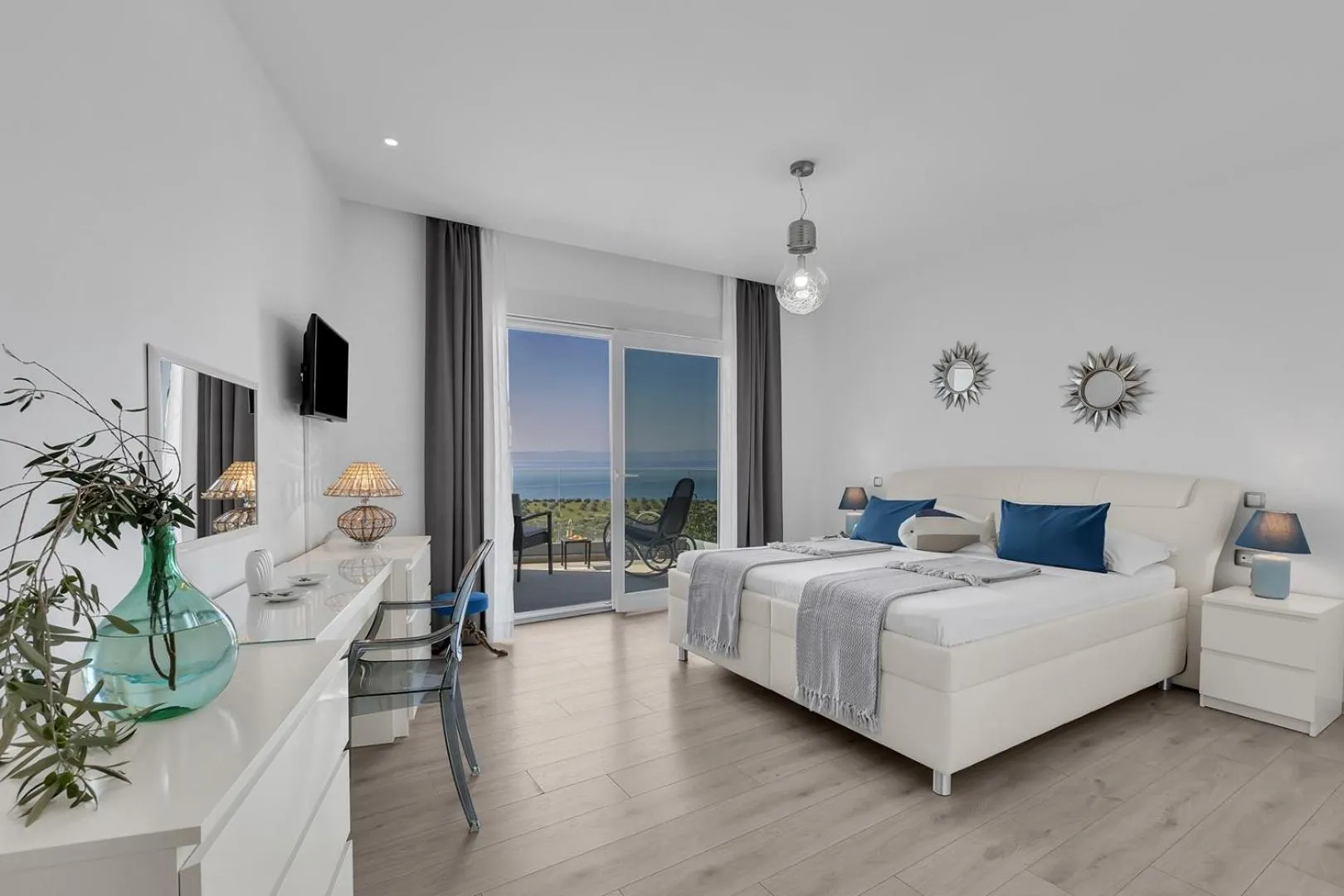 Bed in Luxury villa Mae in Makarska, pool and gym