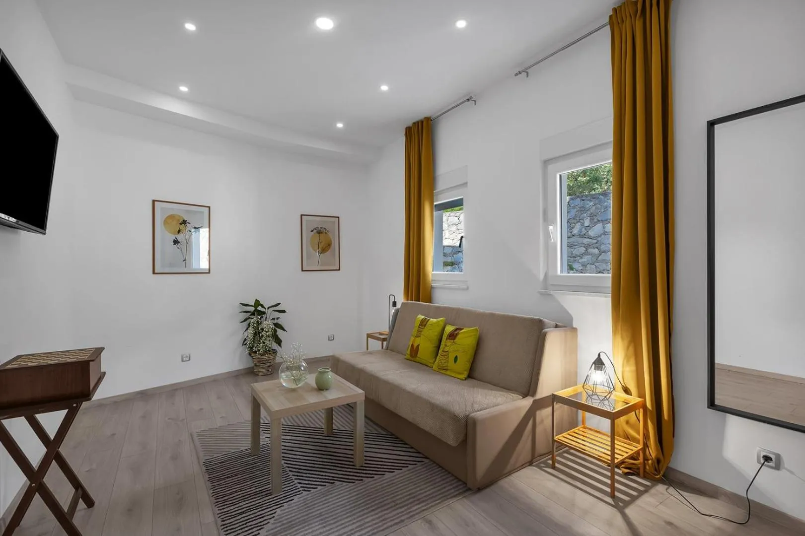 Luxury villa Mae in Makarska, pool and gym