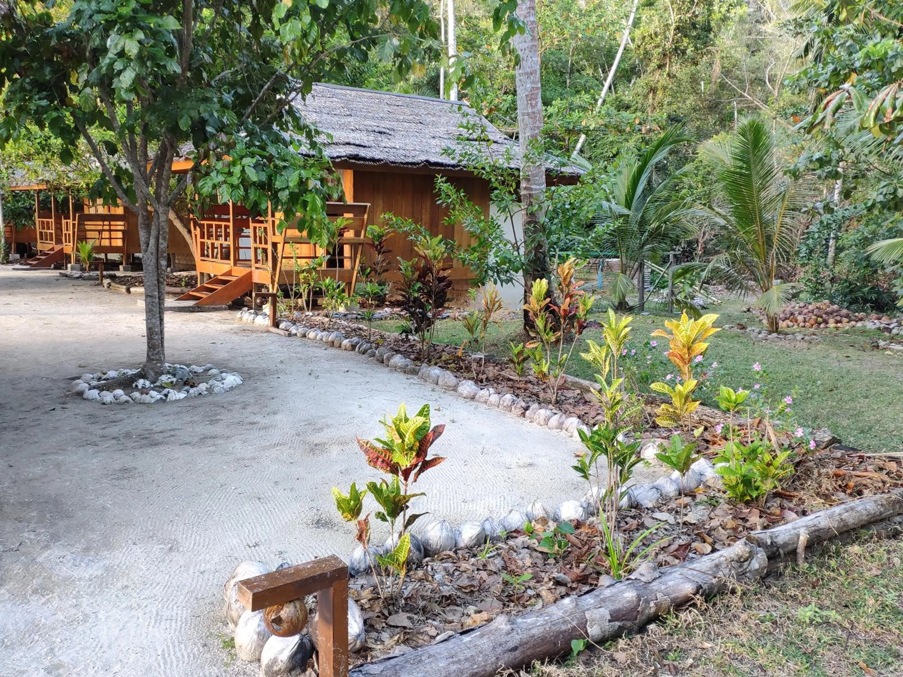 Garden in Harmony Bay Resort and Dive Center