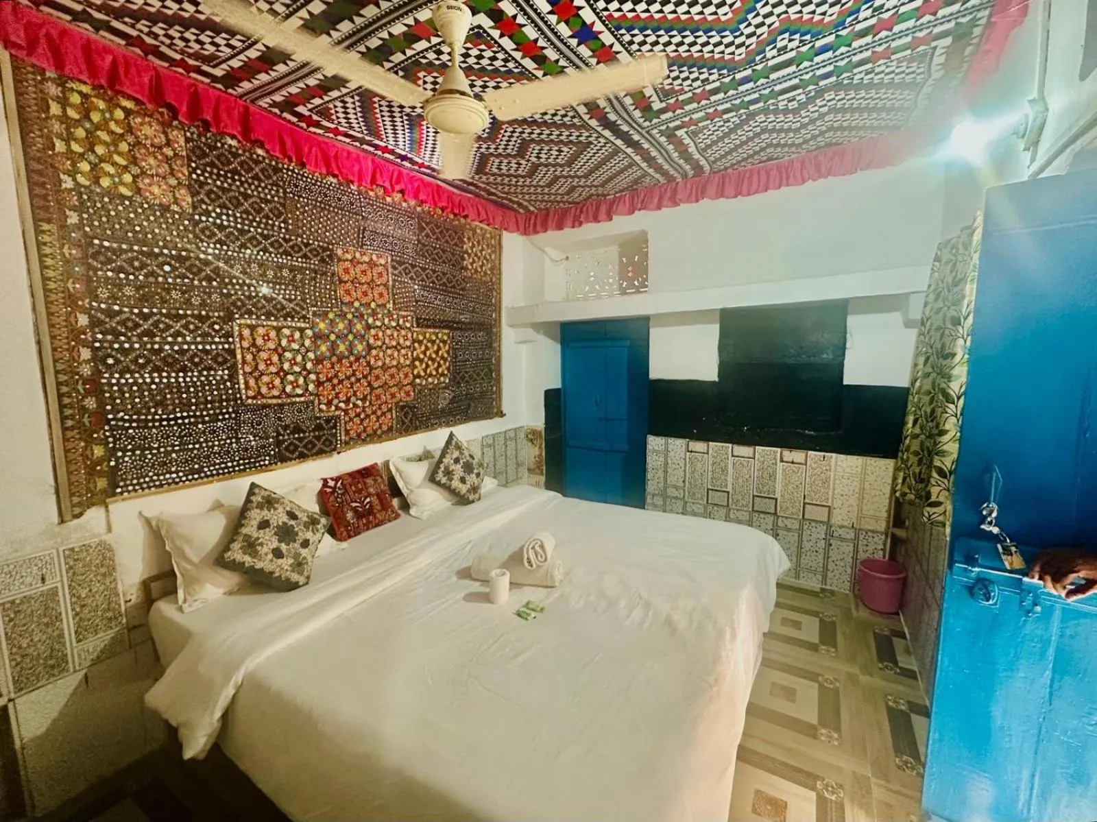 Bed in Mirvana Guest House & Camel safari