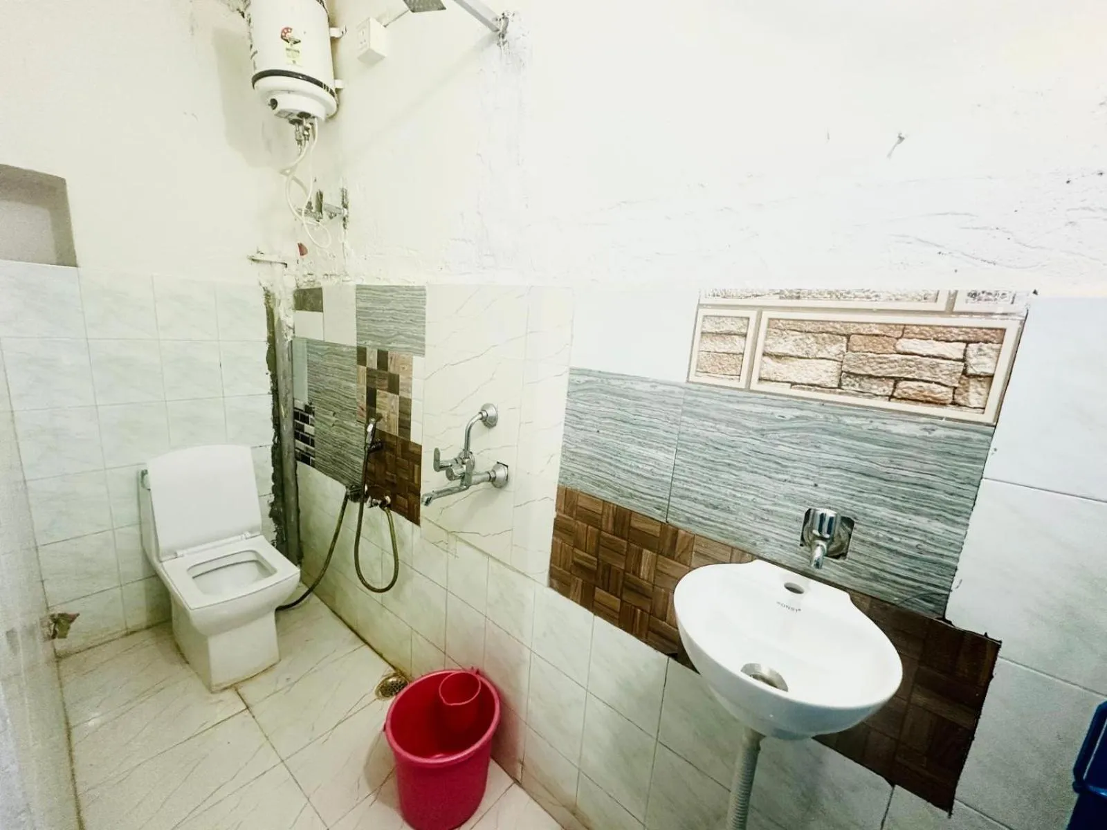 Bathroom in Mirvana Guest House & Camel safari