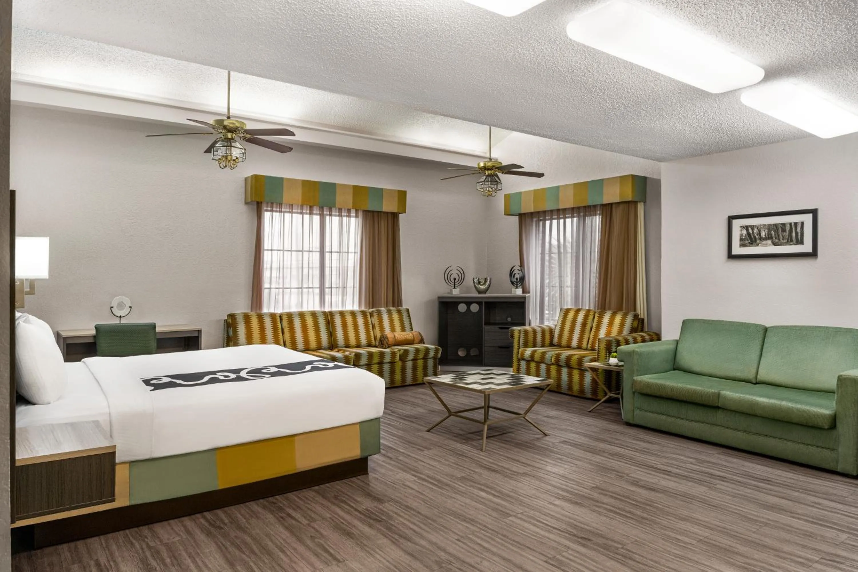 Bedroom in La Quinta Inn by Wyndham Victoria