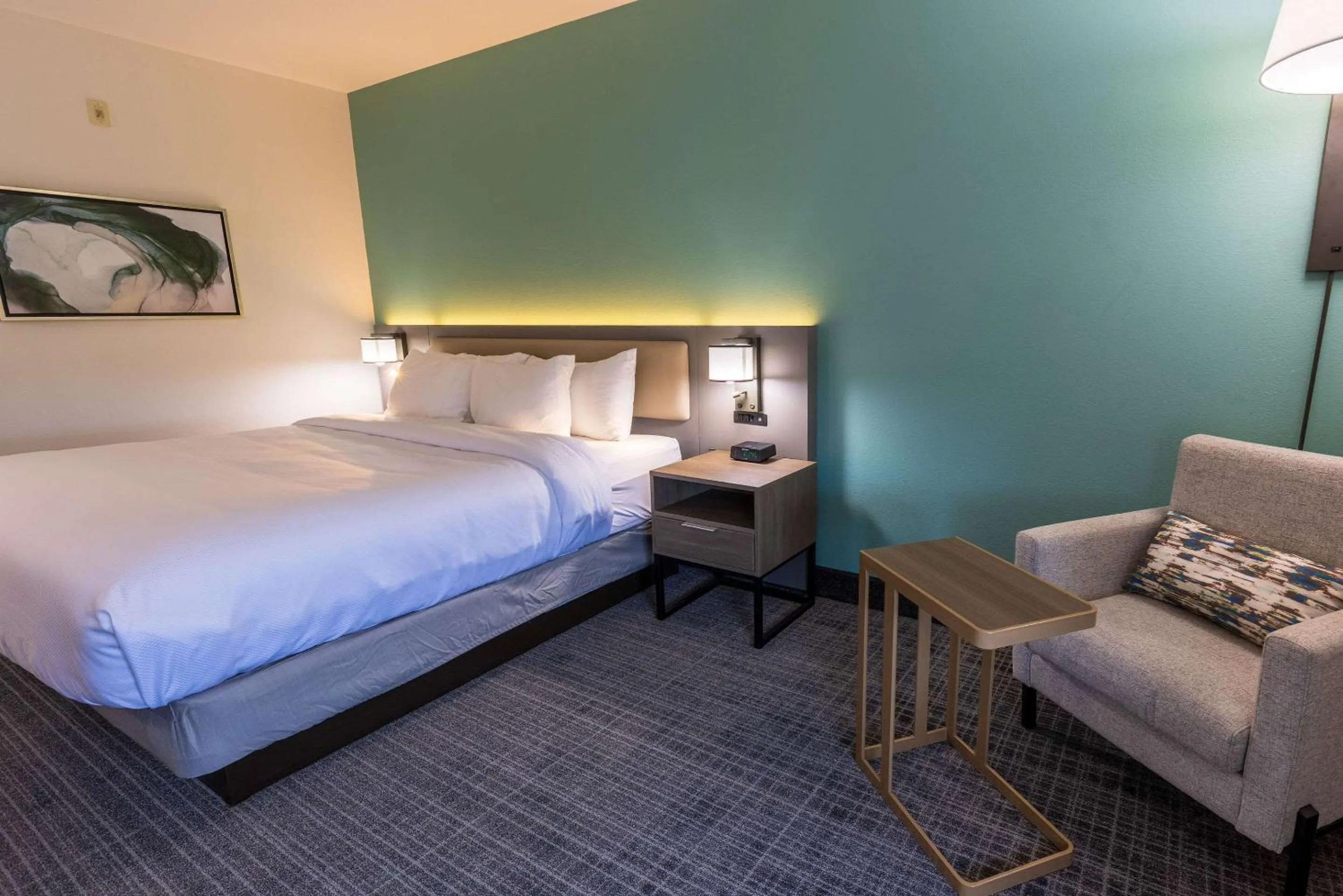 Bedroom, Bed in Comfort Inn & Suites New Iberia - Avery Island