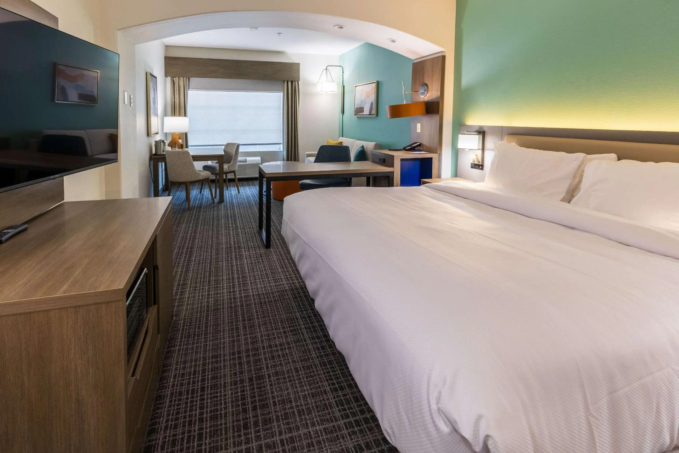 Bedroom, Bed in Comfort Inn & Suites New Iberia - Avery Island