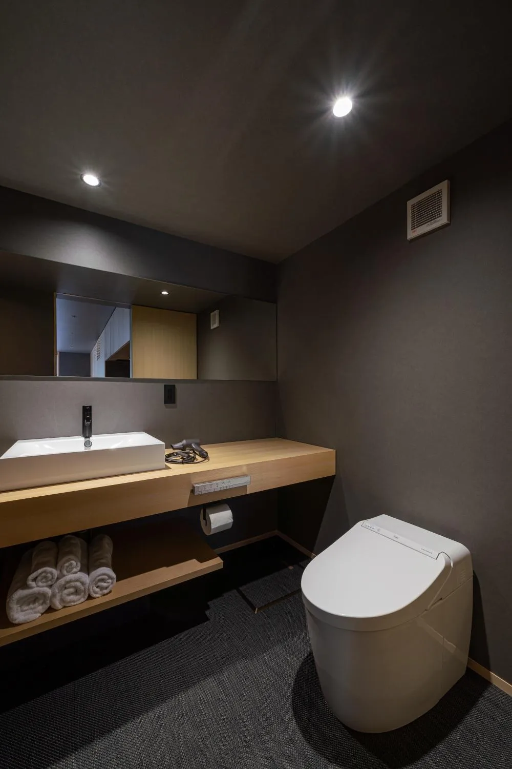 Toilet in Gunjo no Tsuki